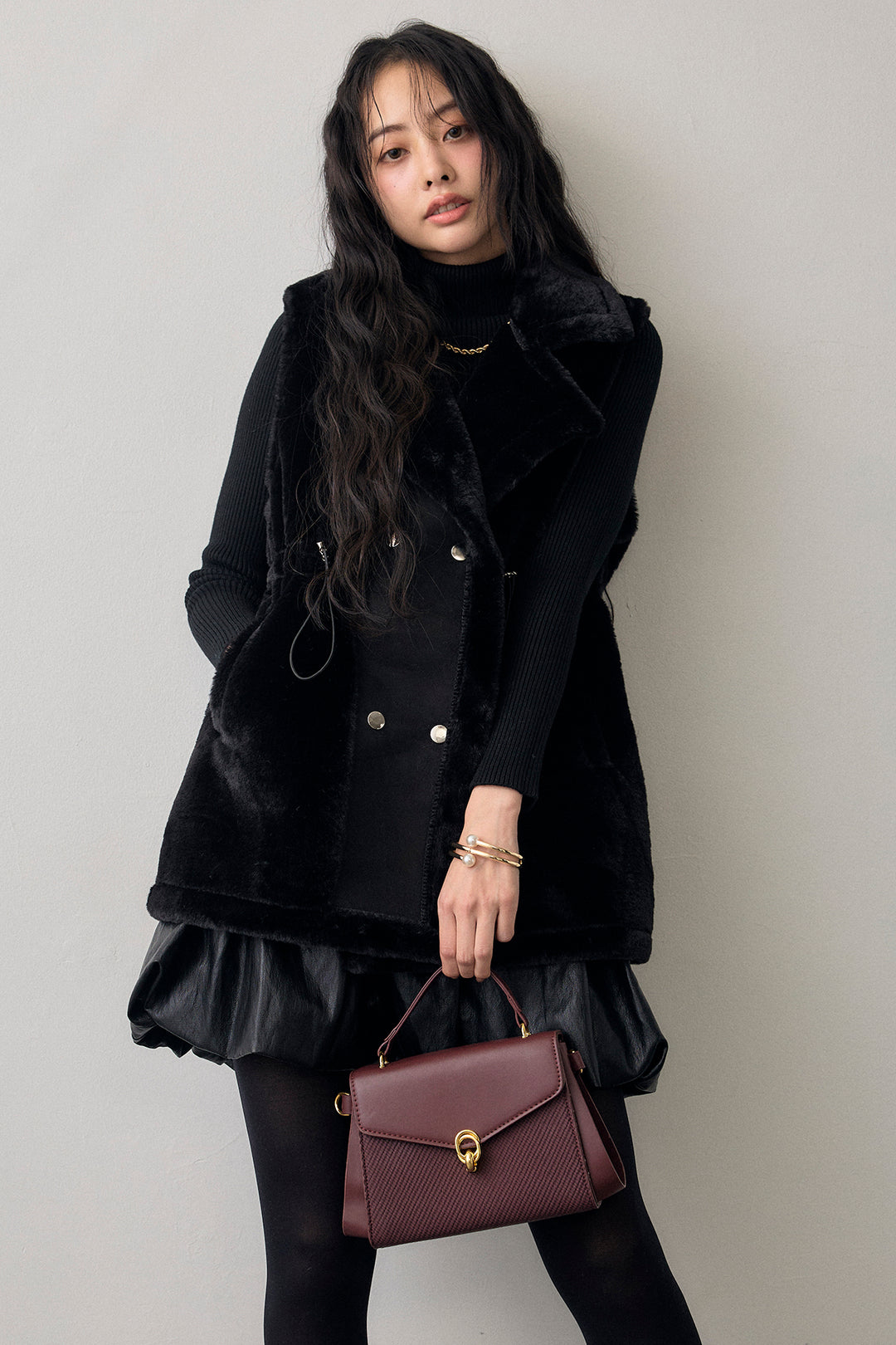 [予約/SET]ベーシックリブタートルニット+テディボアウエストドロストベスト+フェイクレザーティアードバルーンミニスカート(3set)