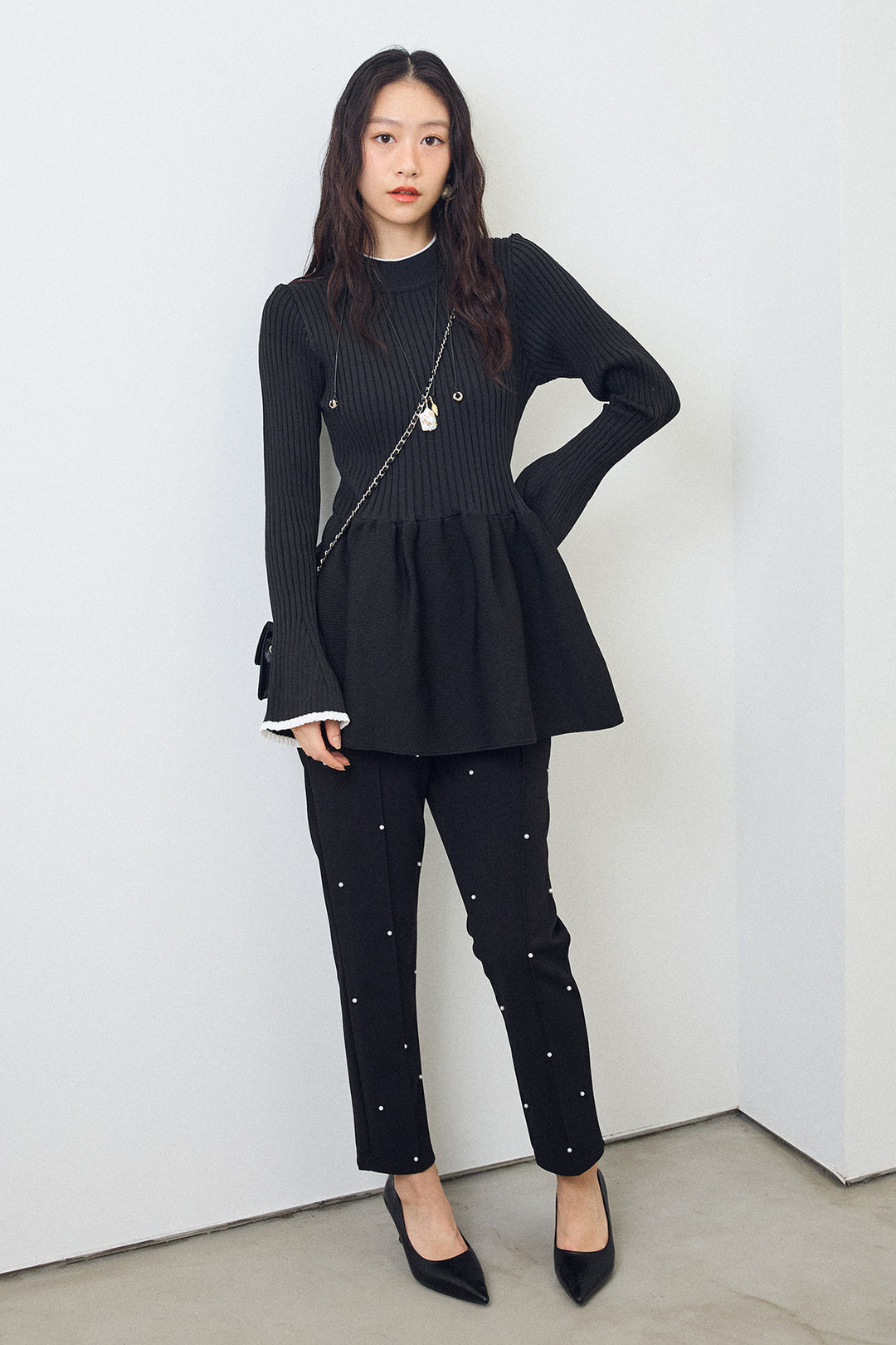 [予約/SET]リブフレア配色スリーブペプラムニット+センターシームランダムパールパンツ(2set)