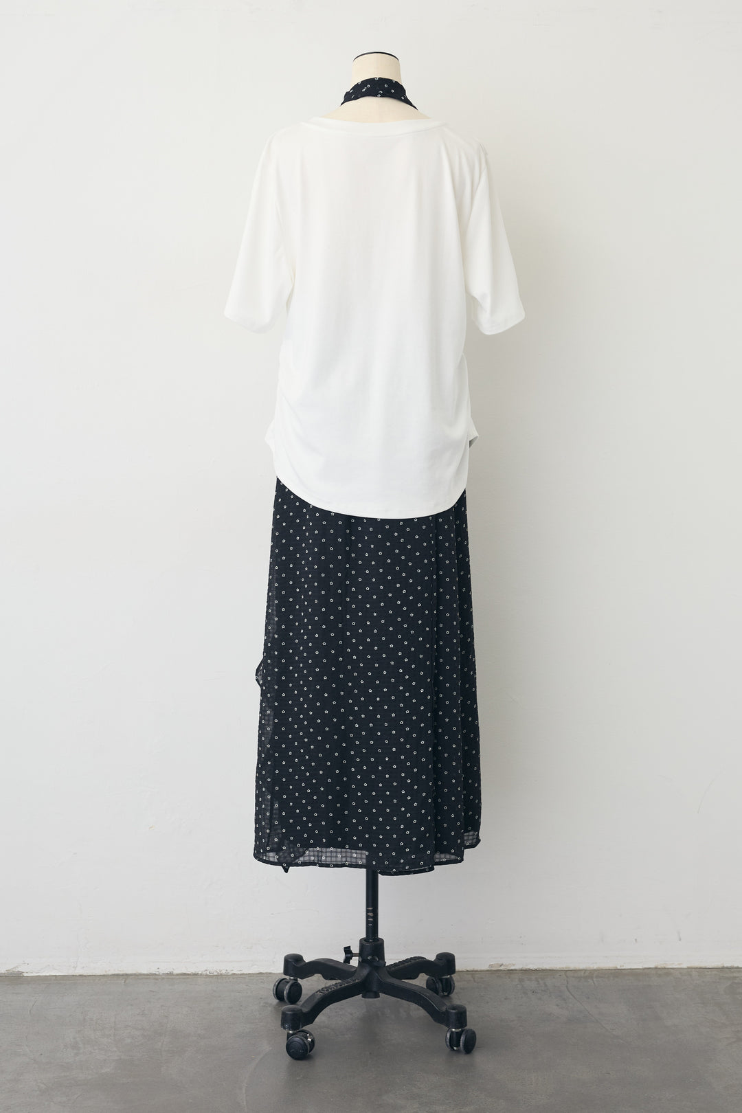 [予約]ポイントリボンTシャツドットスカートセット