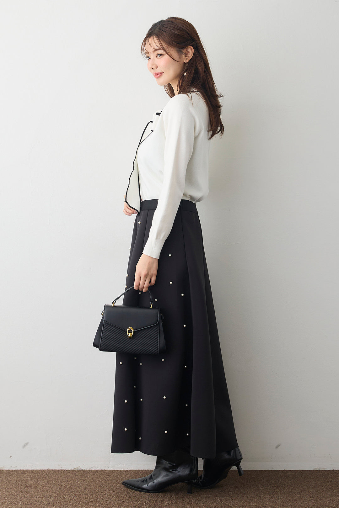 [予約/SET]配色ボウタイリボンニット+マルチパターンボンディングフレアスカート(2set)