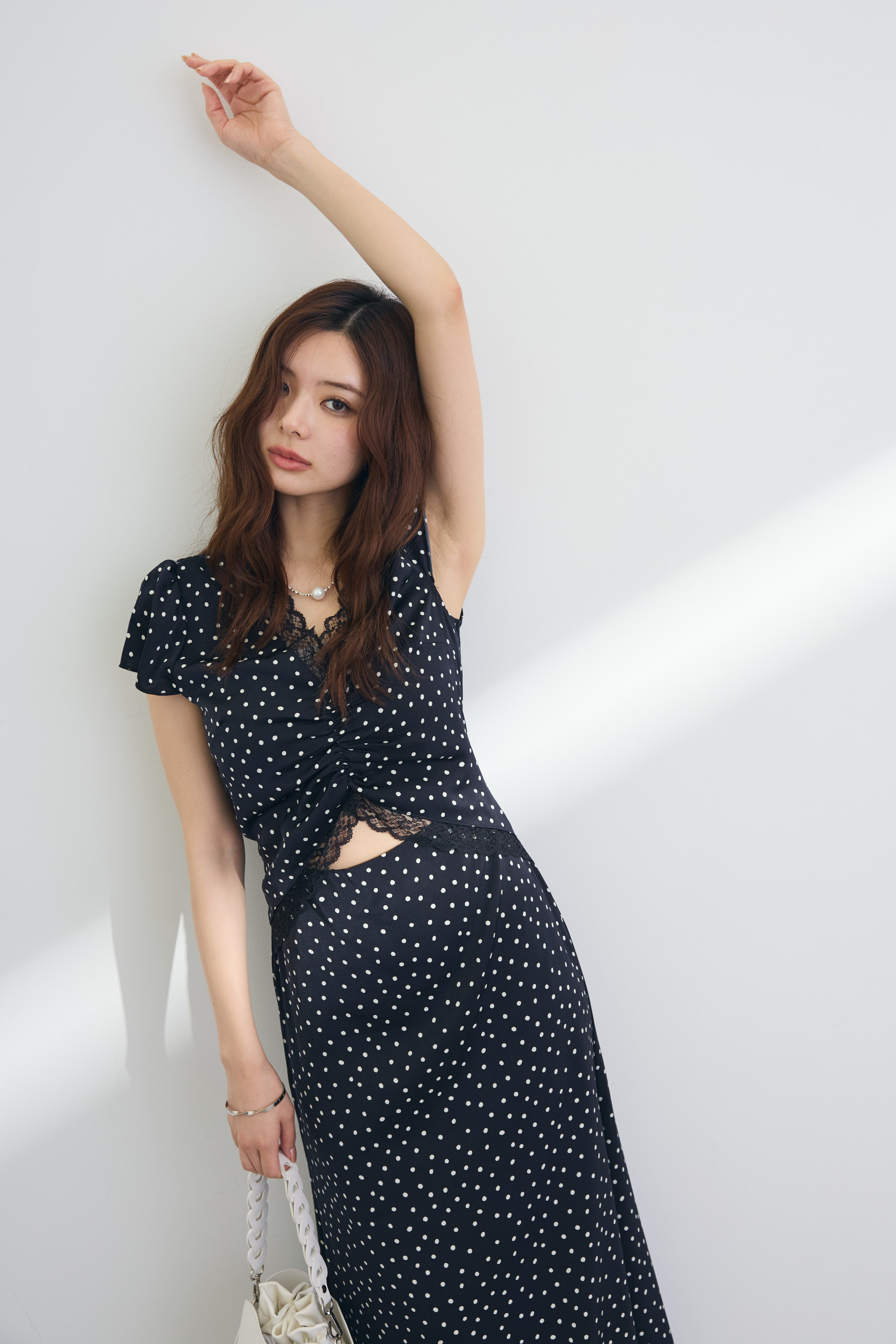 予約]フロントカットドット美シルエットワンピ – Frene