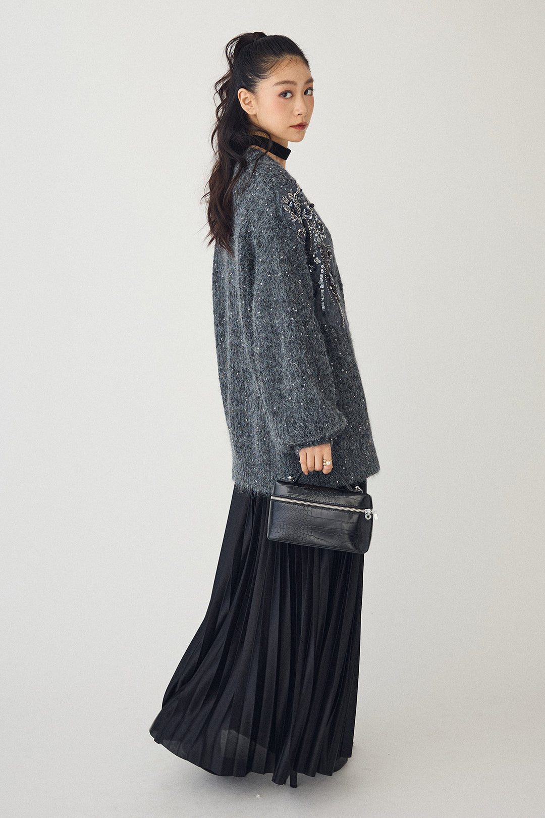 [予約/SET]ビーズフラワースパンコールシャイニーニットカーデ+シャイニープリーツサテンスカート(2set)