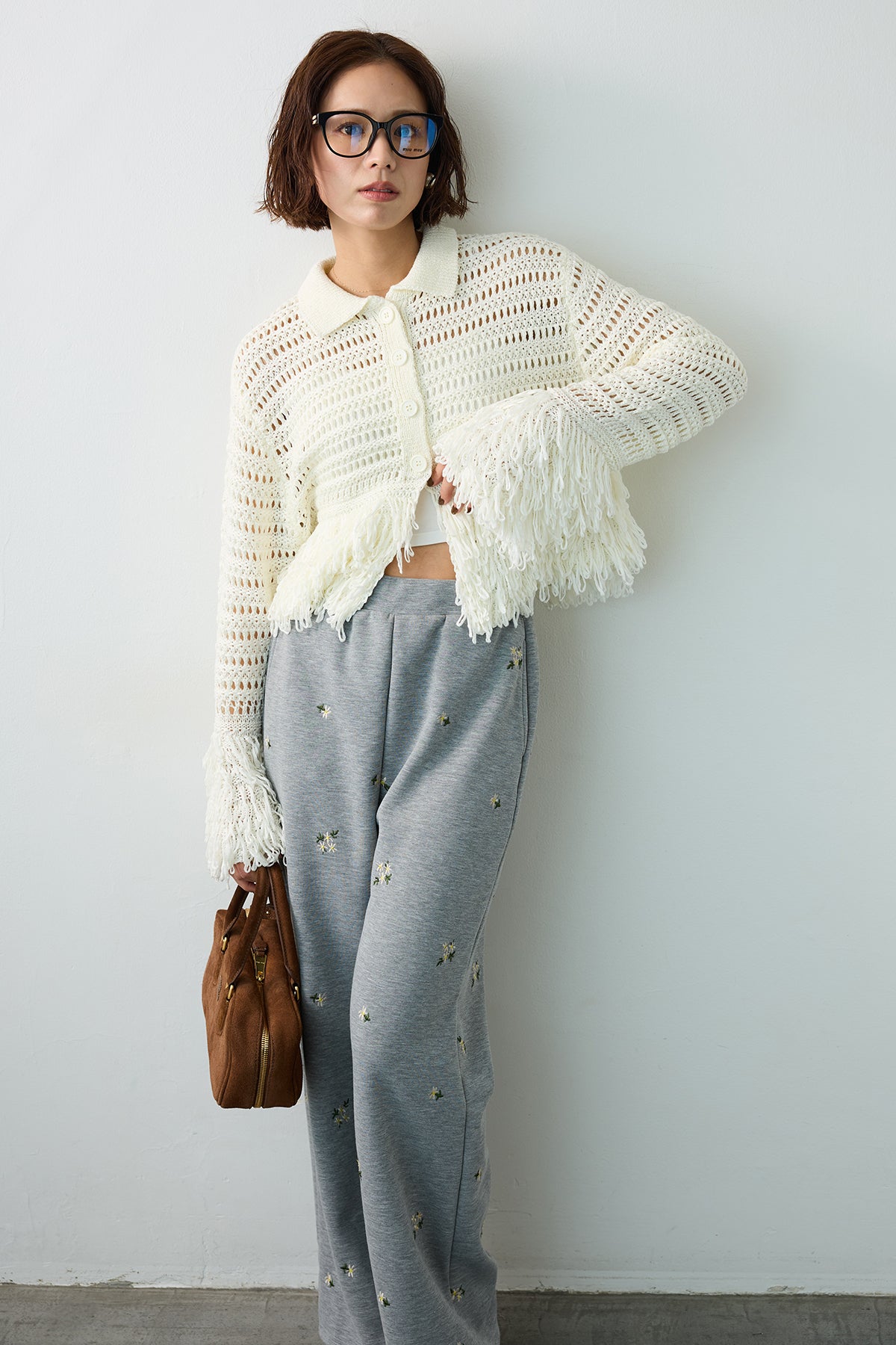 予約/SET]メッシュフリンジクロップドニット+フラワー刺繍ストレート