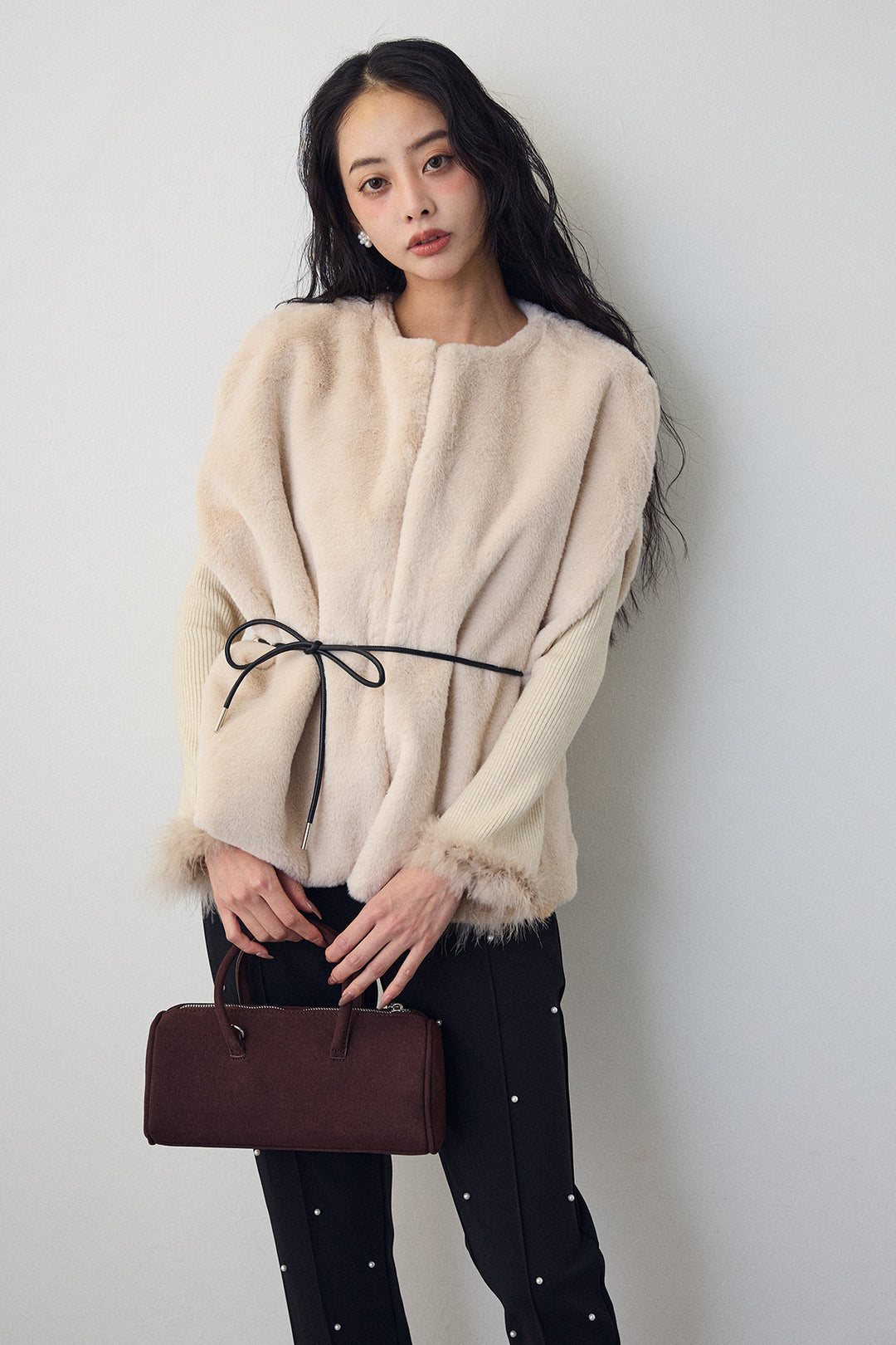 [予約]ファーフレアスリーブゴールドボタンニット