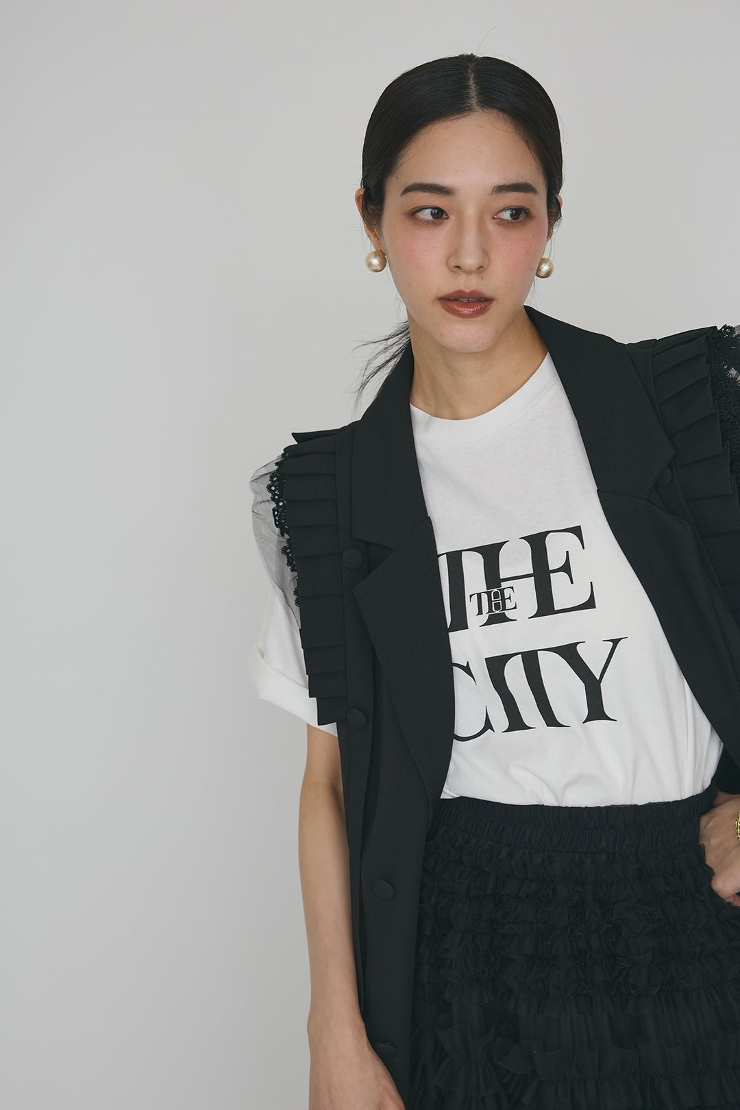 [予約/SET]フリルショルダーテーラーマニッシュベスト+ホイップチュールティアードスカート(2set)