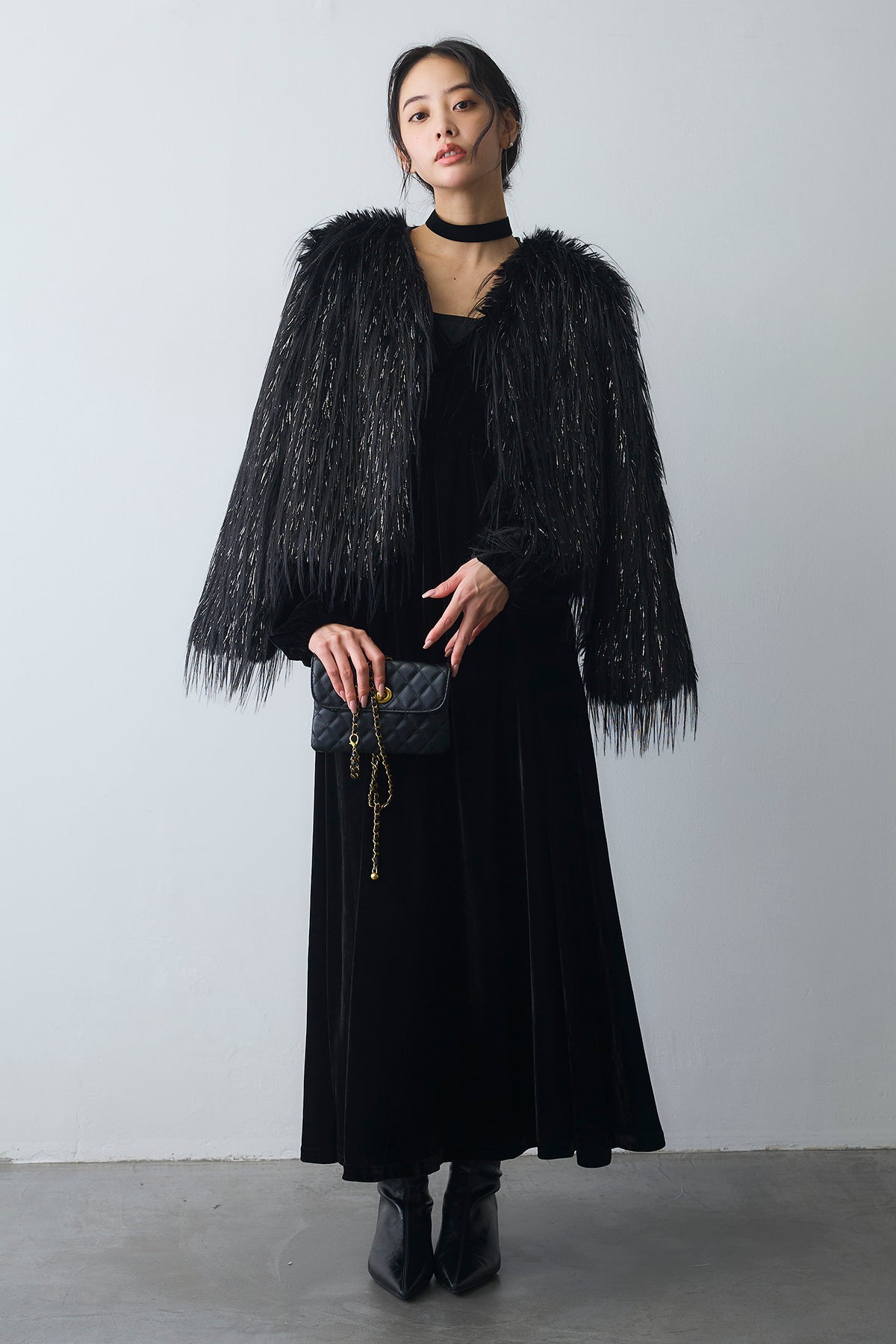 予約]シャイニーロングファーコート – Frene