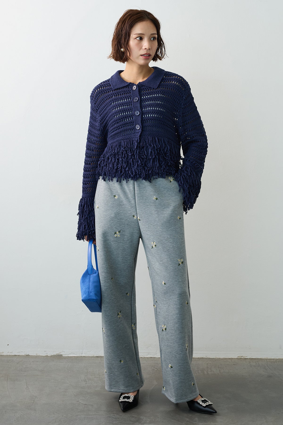 予約]フラワー刺繍ストレートポンチパンツ – Frene