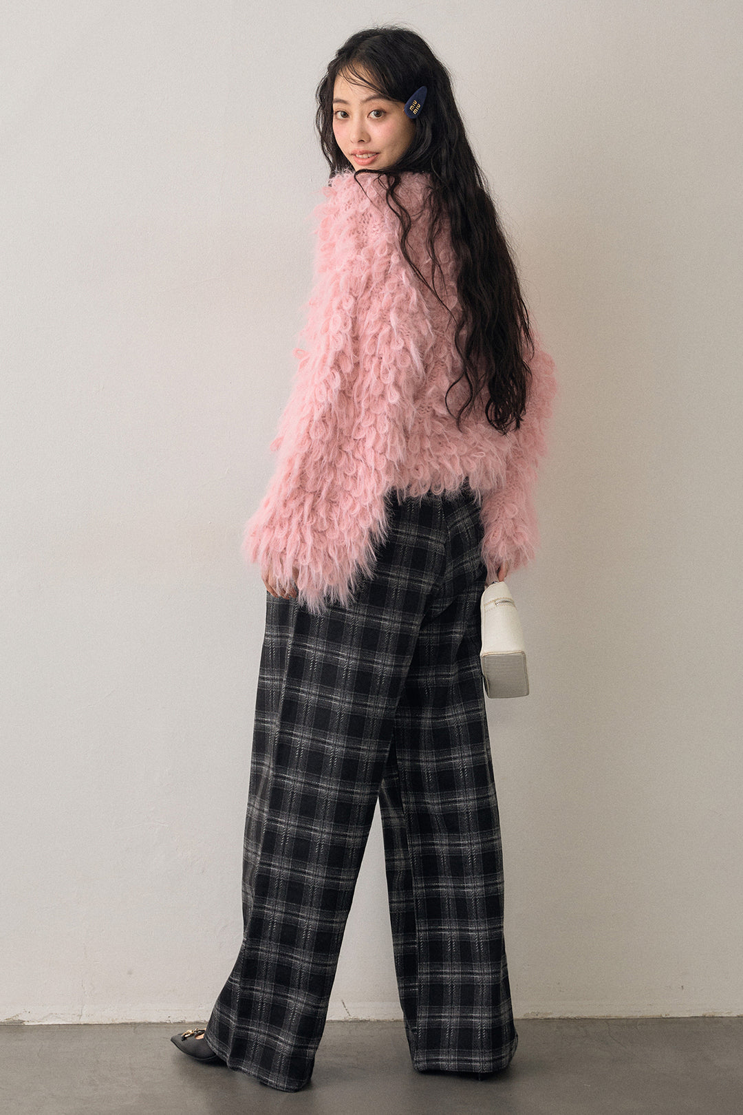 [予約/SET]2連パール付け襟+ループシャプルオーバーニット+クラシカルチェックフラワーモチーフ付きパンツ(3set)