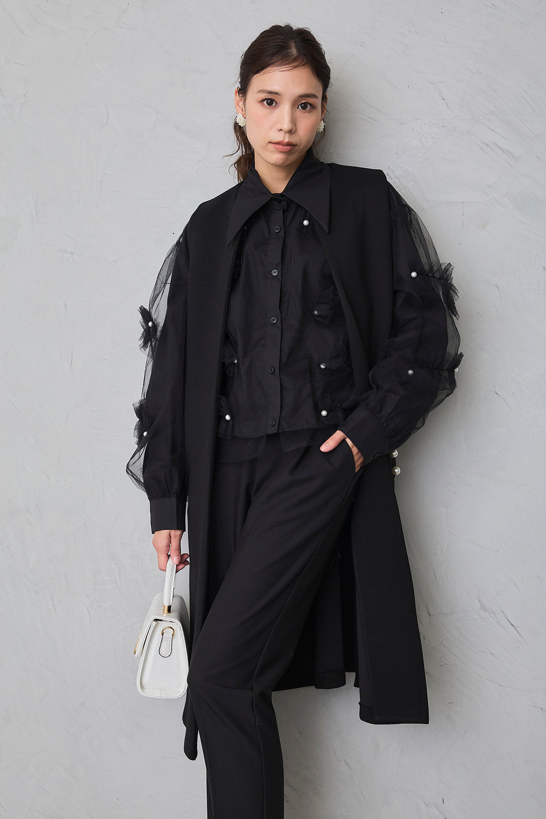 [予約/SET]チュールレイヤードパールシャツ+ポケットパール付きボンディングロングベスト+タックテーパードパンツ(3set)