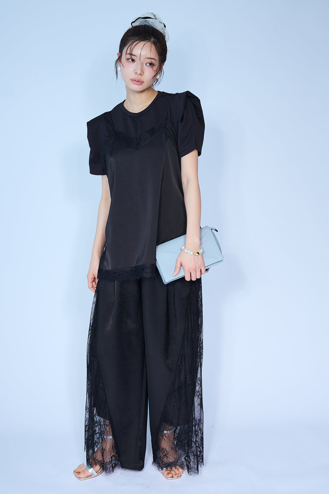 [予約/SET]スクエアショルダーデザインカットトップス+マットサテンレースキャミソール+サイドレースデザインリラックスパンツ(3set)