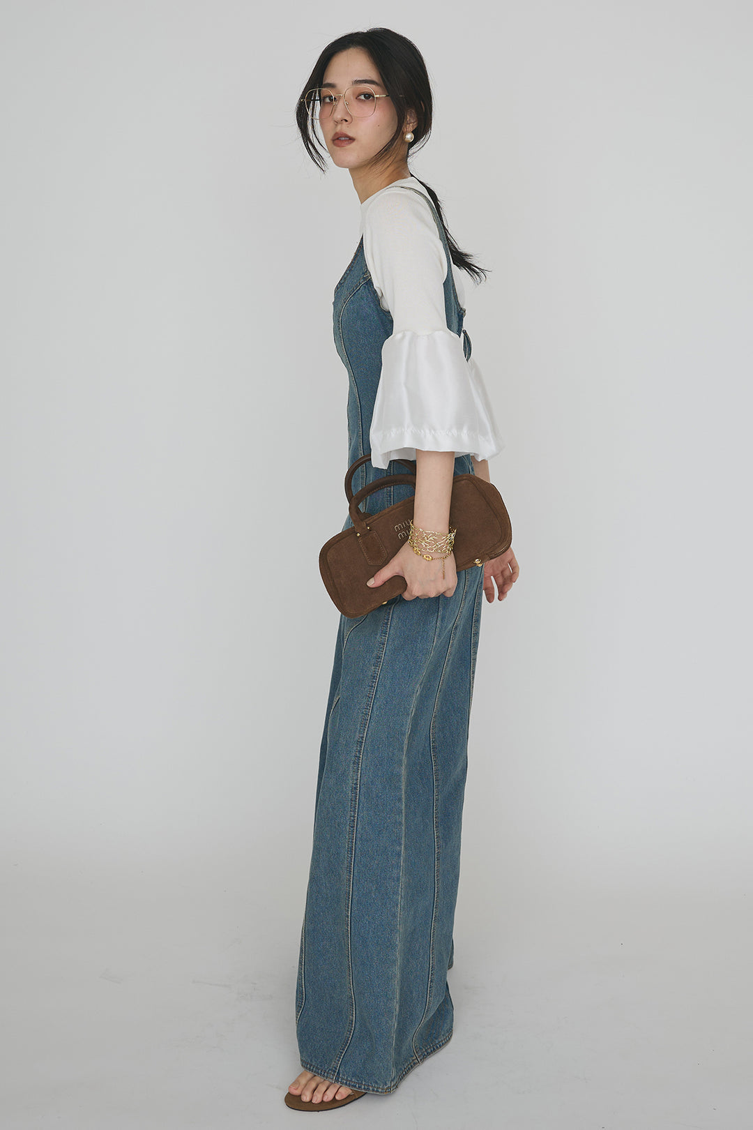 [予約/SET]タックフレア異素材ドッキングニットPO+美ラインデニムサロペット(2set)