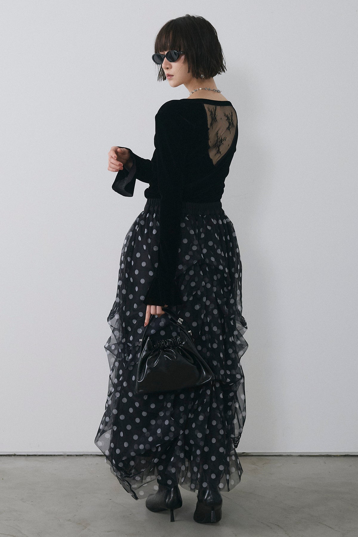 予約/SET]バックレースベロアトップス+マルチパターンタックチュール