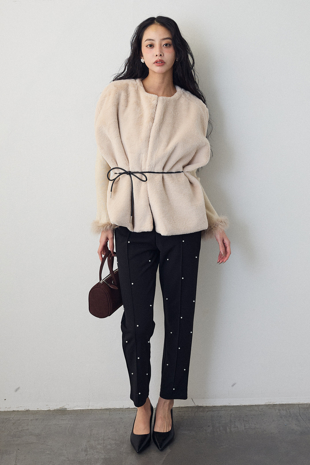 [予約]ファーフレアスリーブゴールドボタンニット