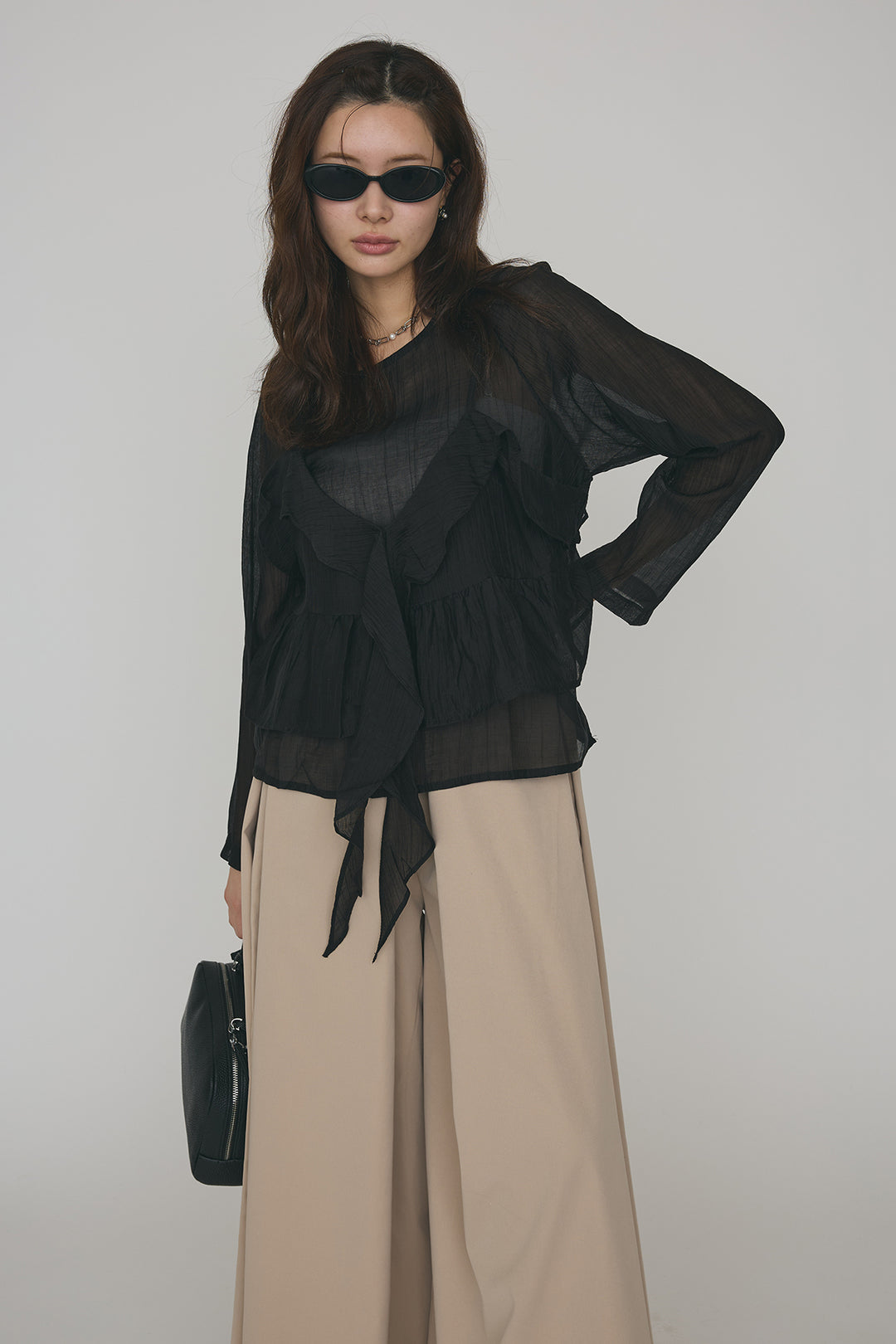 [予約/SET]ドレープフリルシアーレーヤードトップス+フロントサイドタックワイドパンツ(2set)