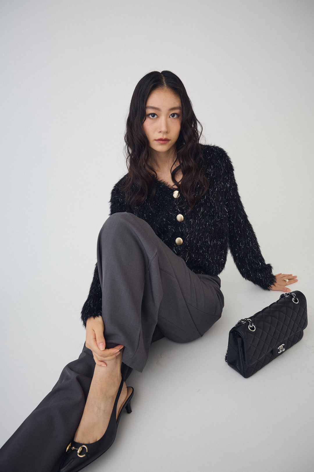 [予約]ゴールドボタンラメシャギーニット