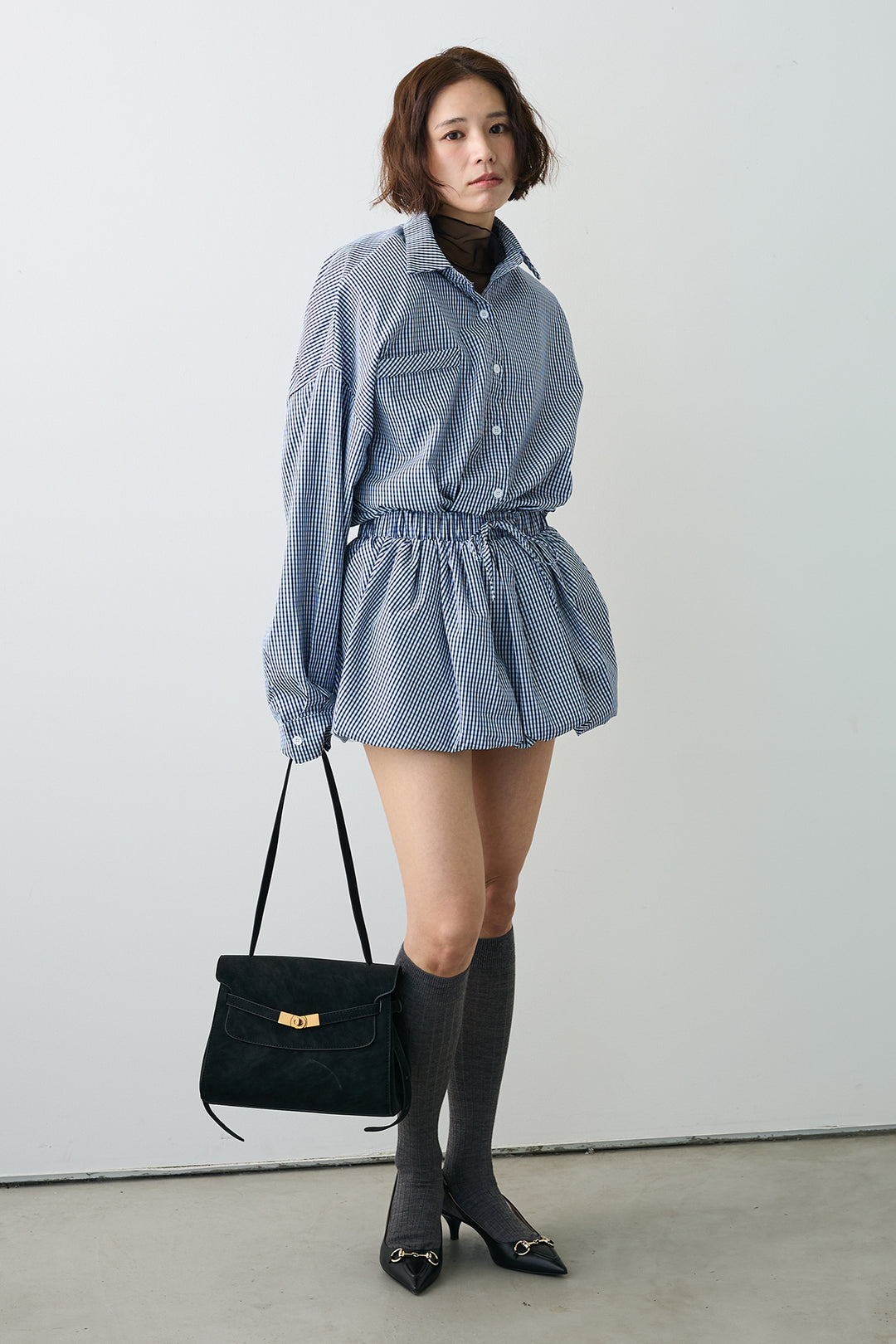 [予約/SET]ハイネックシアーフリルヘムトップス+ギンガムチェックバルーンミニボトムセットアップ(2set)