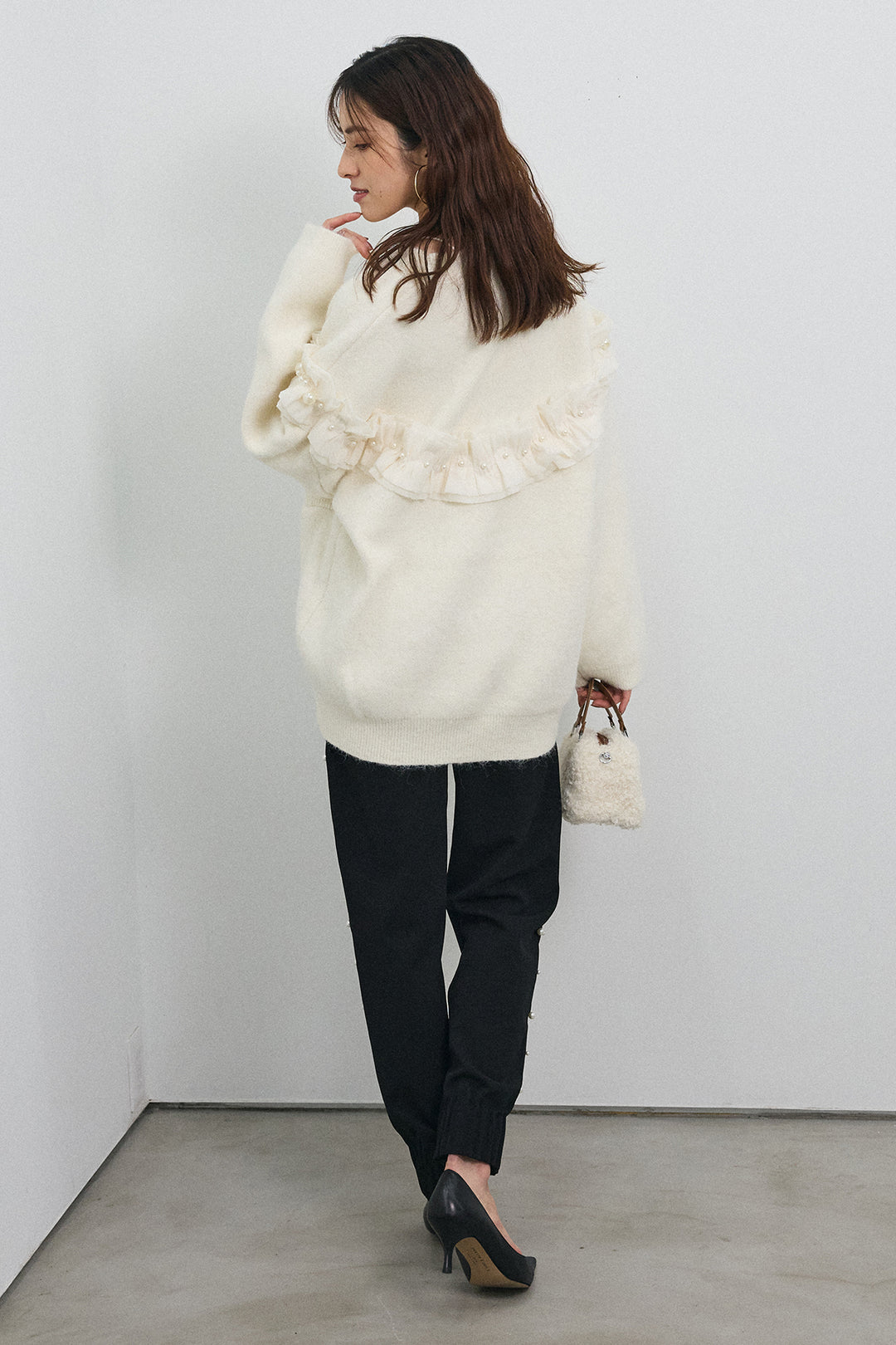 [予約/SET]フリルパールドッキングニットコーディガン+サイドパール裾タックジョガーパンツ(2set)