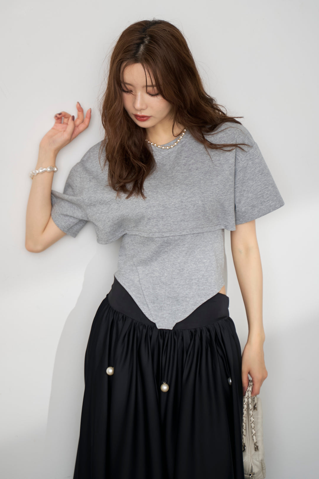 [予約/SET]バックレースアップTシャツ+ビッグパールデコレーションボリュームフレアスカート(2set)