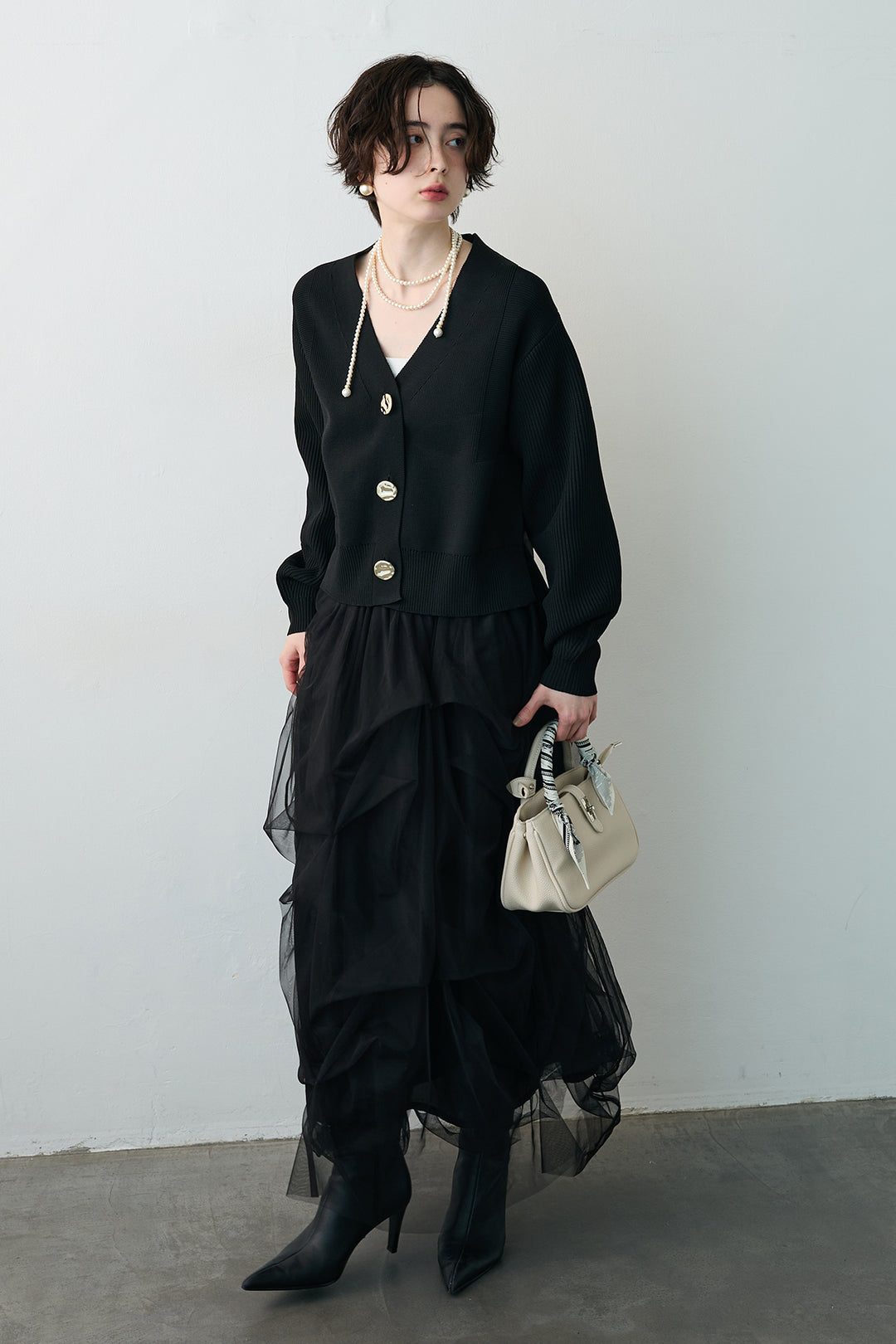 [予約/SET]スポンディッシュBIGボタンクロップドカーデ+マルチパターンタックチュールスカート(2set)