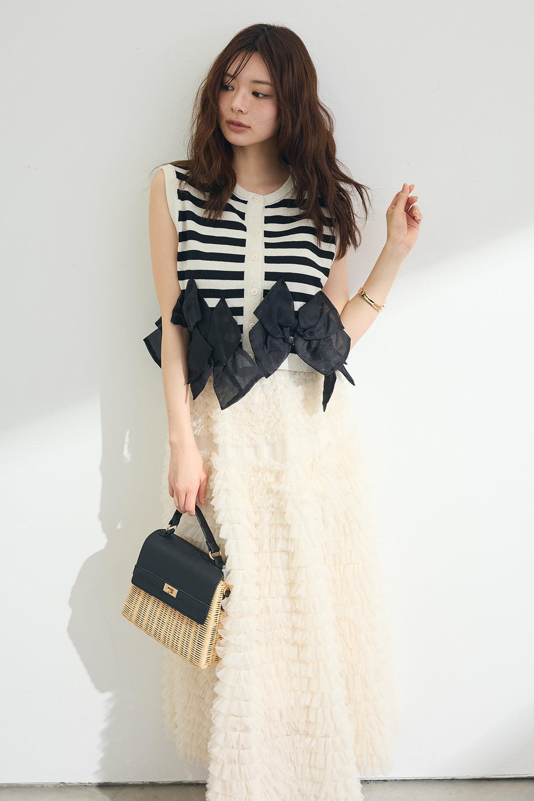 [予約]ヘムオーガンジーリボンスリーブレスニット