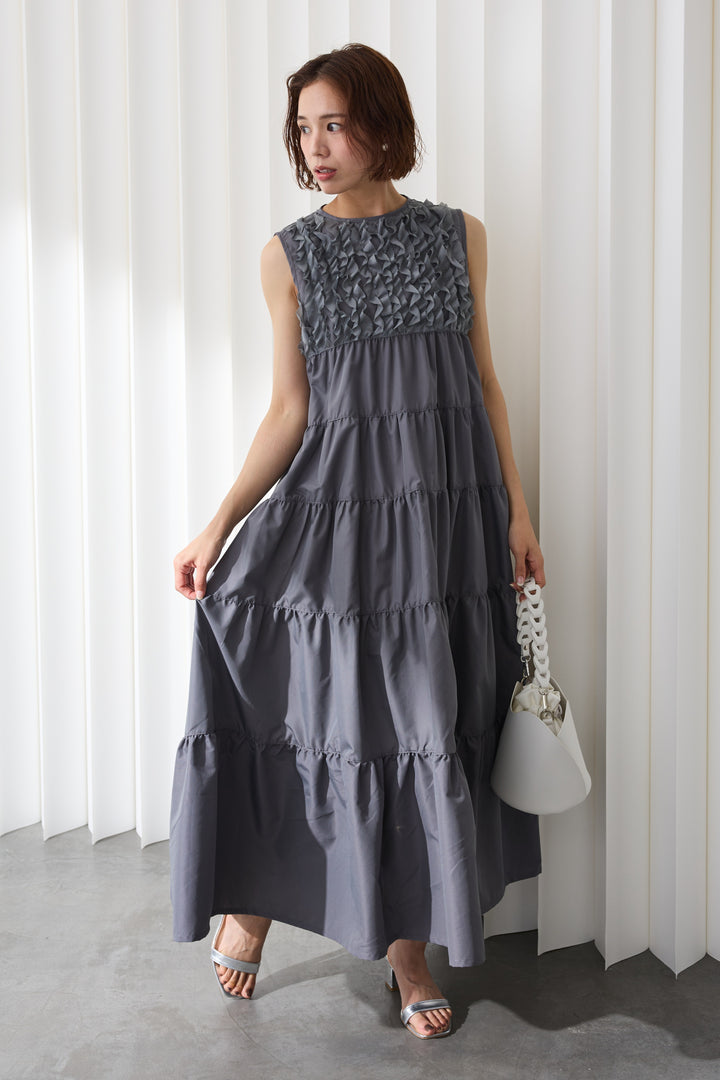 [予約]ホイップフリルティアードノースリワンピ