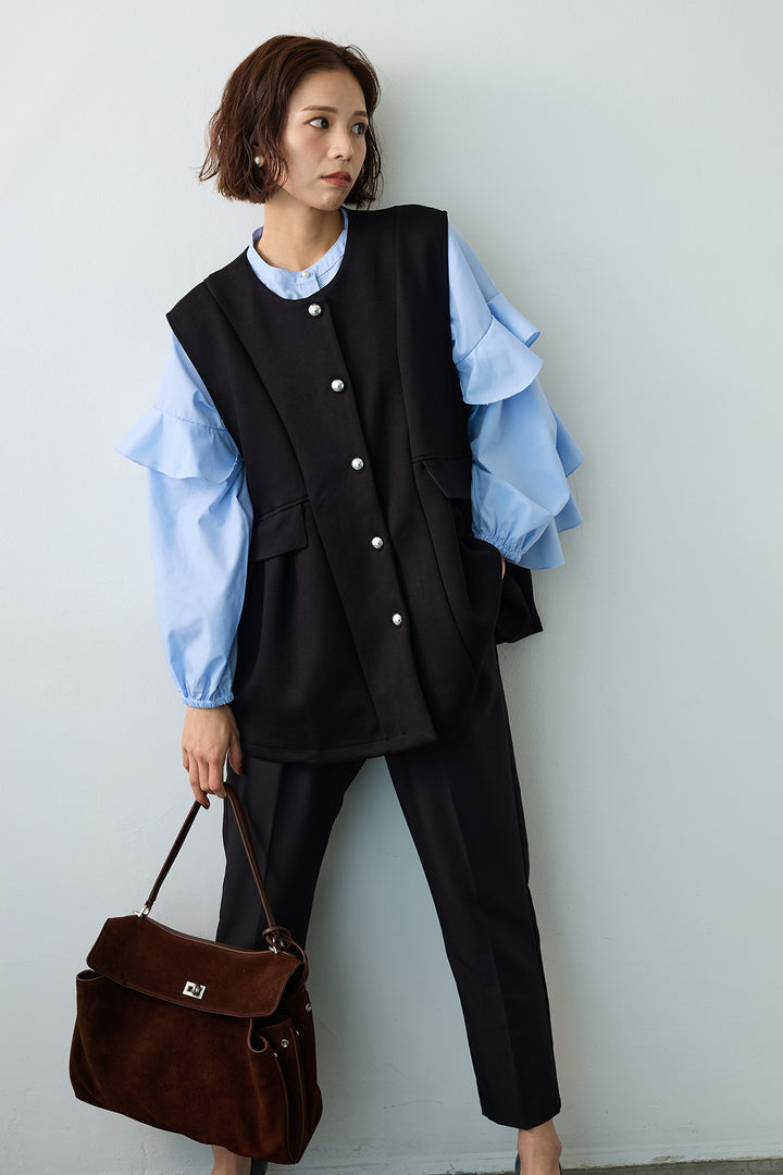 [予約/SET]ティアードフリルスリーブパールボタンブラウス+ペプラムラインシルバーボタンジレ+タックテーパードパンツ(3set)