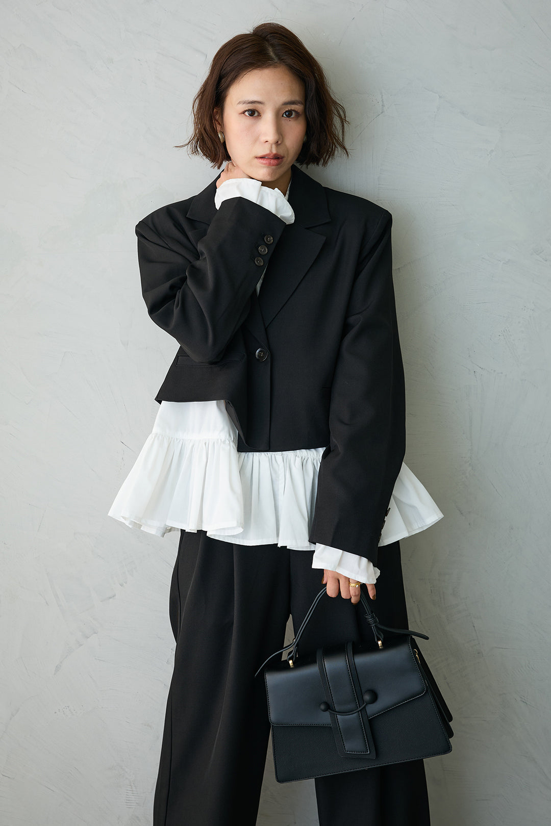 [予約/SET]フリルヘムスリーブブラウス+クロップドマニッシュシンプルジャケット+ツイルシンプルストレートパンツ(3set)