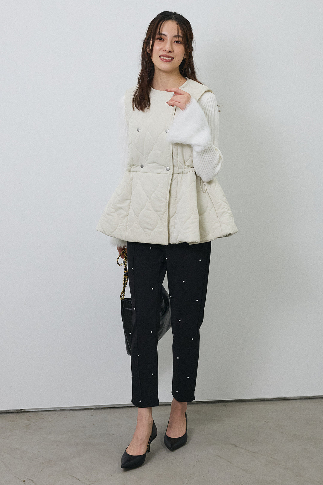 [予約/SET]フェザー切替スリーブフレアニット+キルティングフレアシルエットベスト+センターシームランダムパールパンツ(3set)