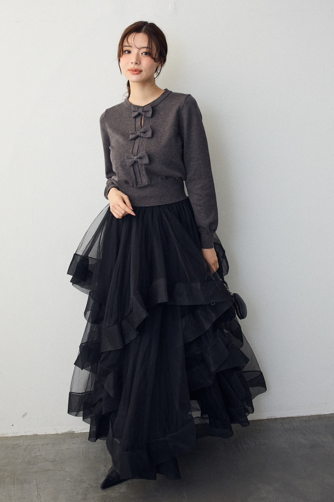 [予約/SET]フロントリボンモチーフカーデ+ランダムフリルティアードボリュームスカート(2set)