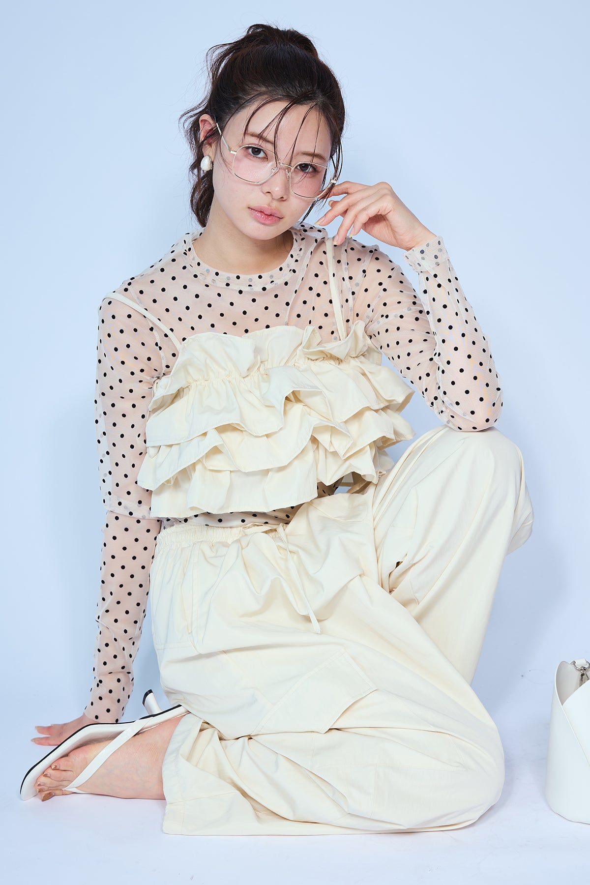 FRENE ノーカラーシャツ+リボンジレ サイドリボンノースリーブシャツ | 小柄・低身長女性向けファッション