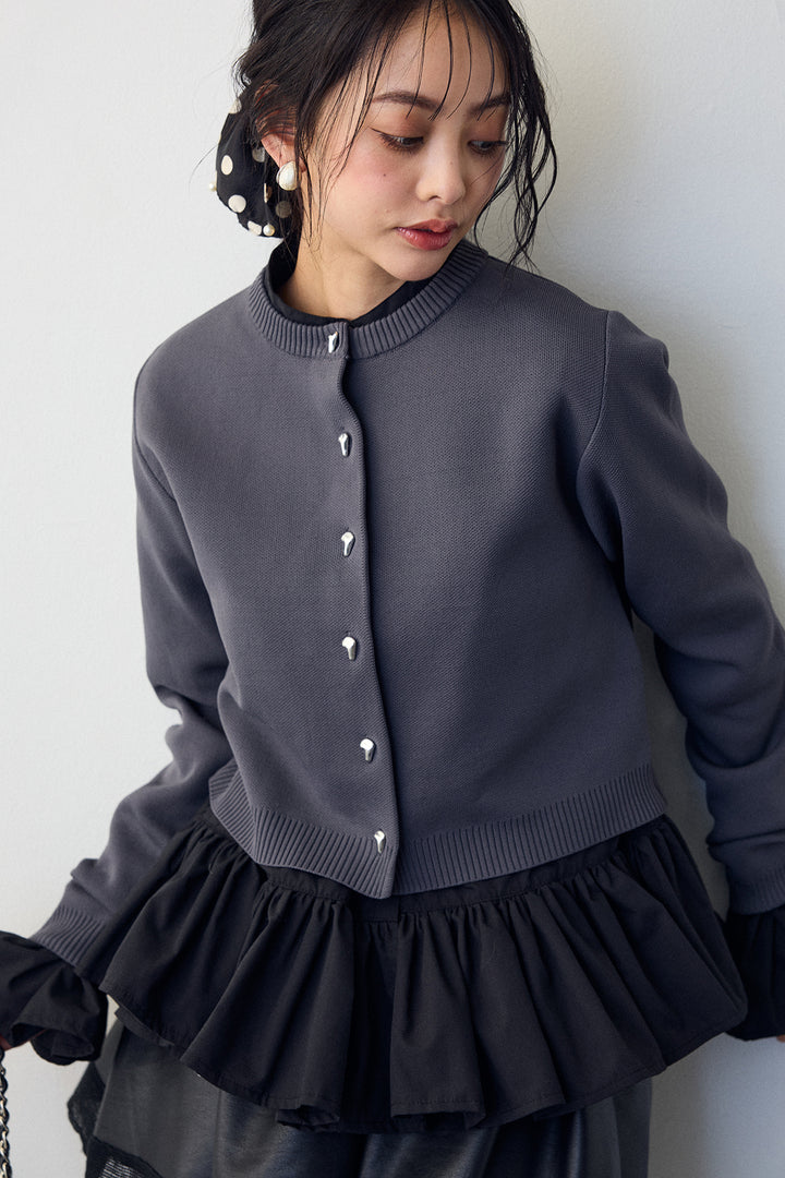 [予約/SET]フリルヘムスリーブブラウス+メタルボタンベーシックカーデ+レザーライクフレアショートパンツ(3set)