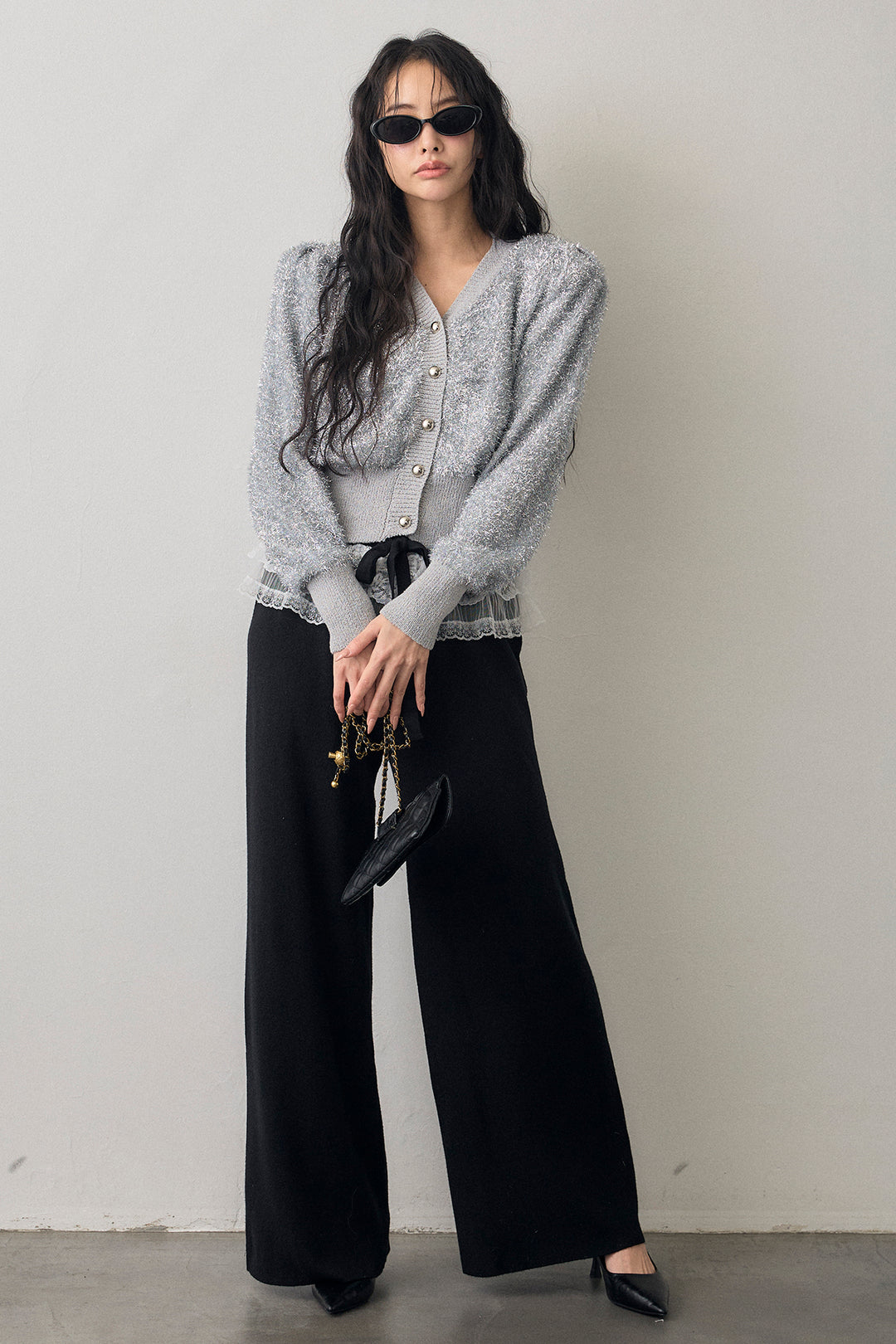 [予約/SET]コンシャスショルダーシャイニーニットカーデ+ウエストレースニットストレートパンツ(2set)
