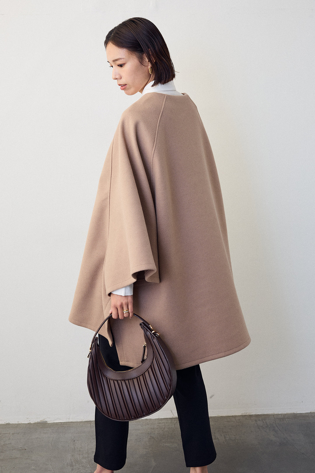 [予約]ウールライクドルマンポンチョコート