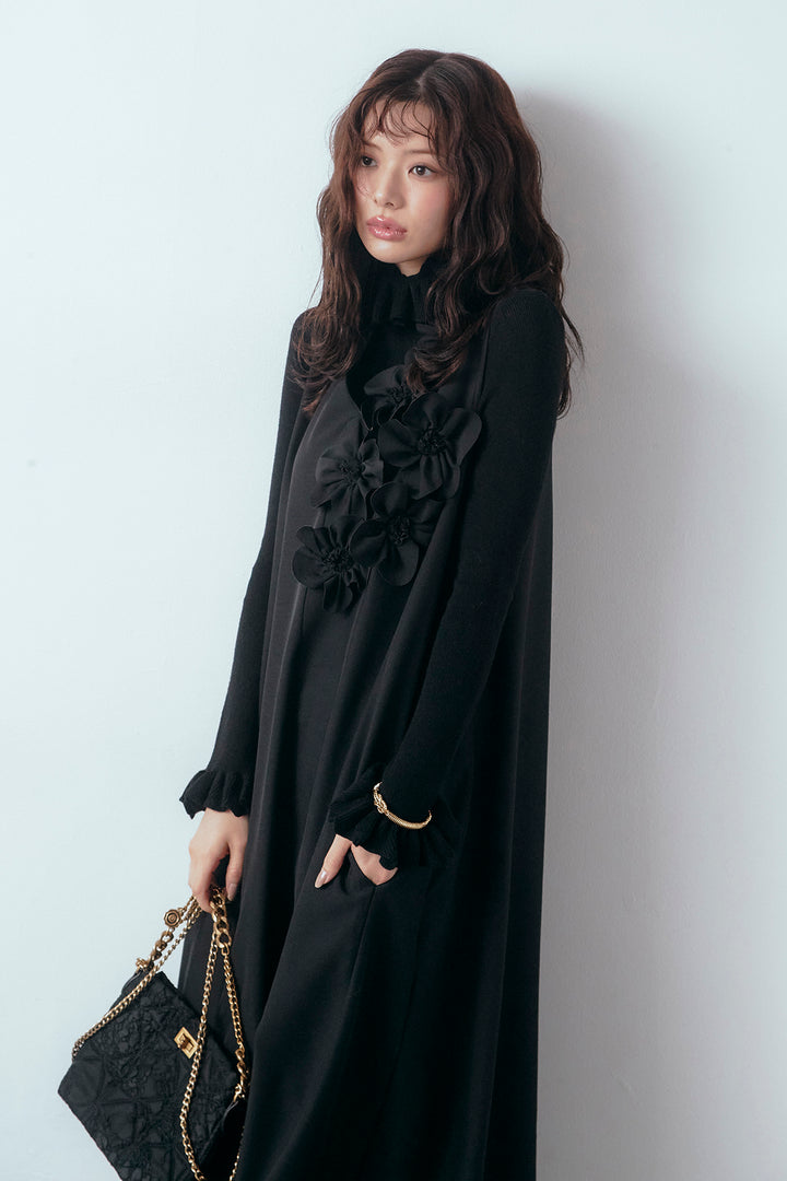 [予約/SET]ダブルフリルカラーニットプルオーバー+アシメフラワーモチーフVネックワンピース(2set)