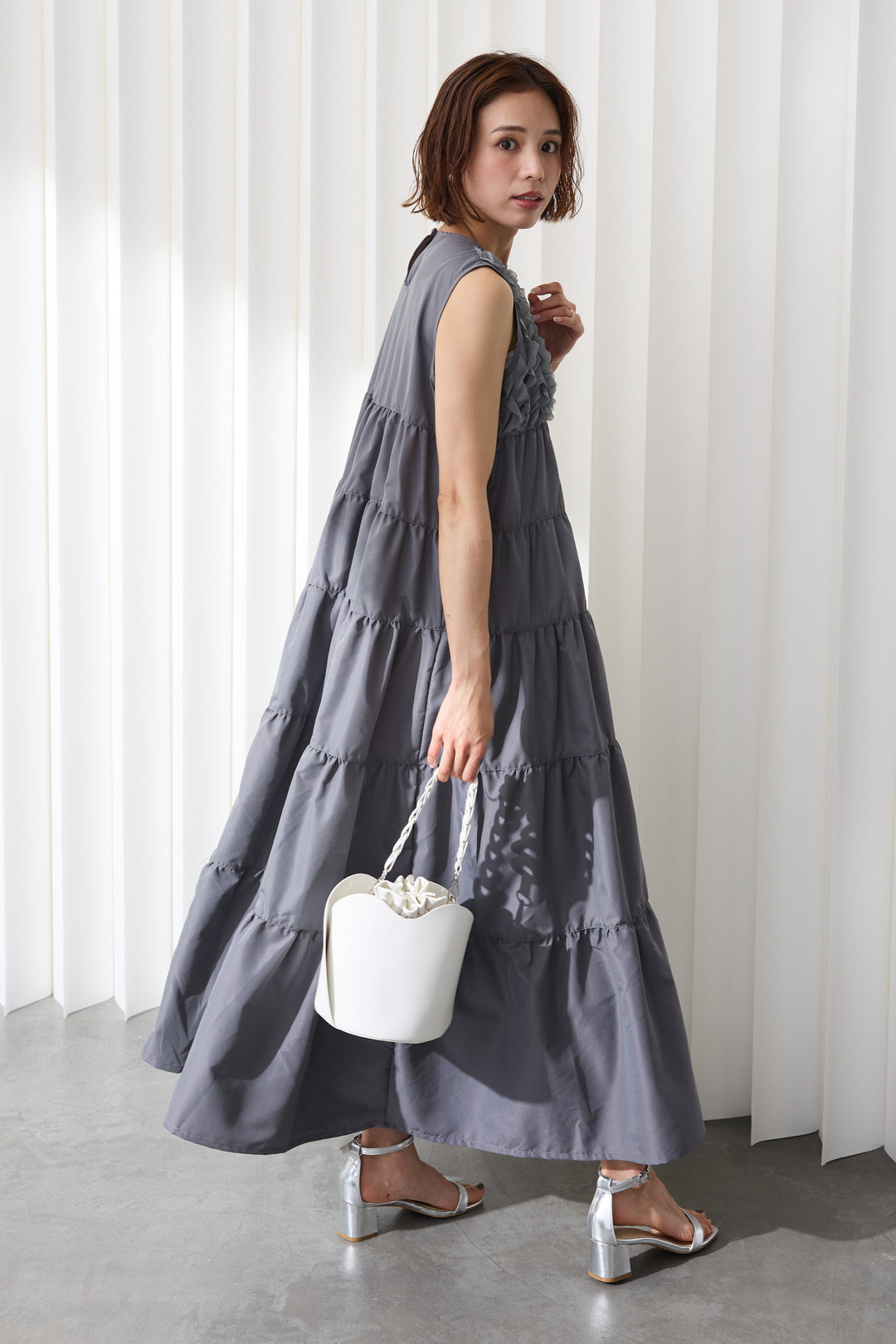 [予約]ホイップフリルティアードノースリワンピ