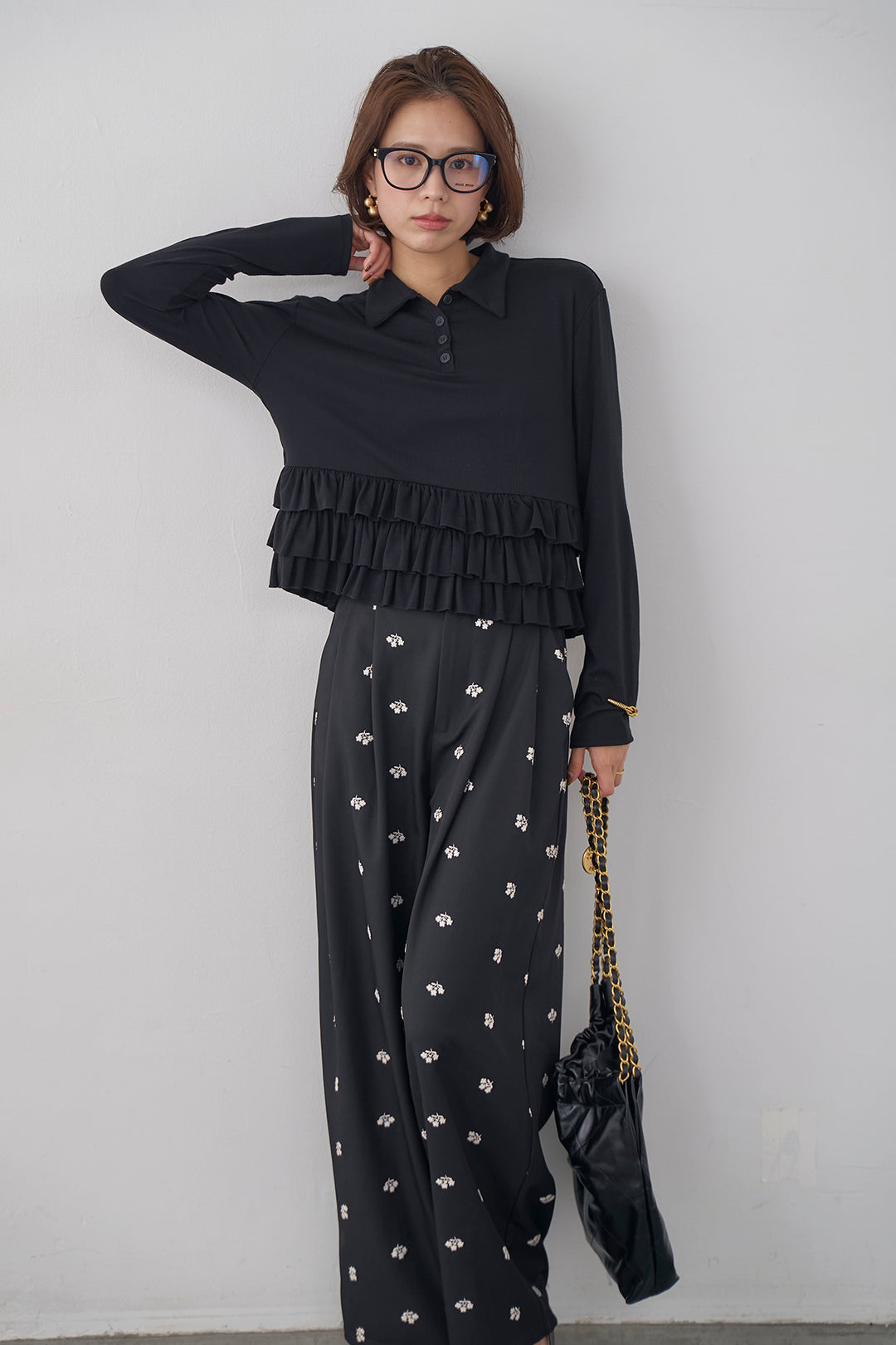 [予約/SET]フリルヘムポロカラープルオーバー+フラワー刺繍ツイルストレートパンツ(2set)