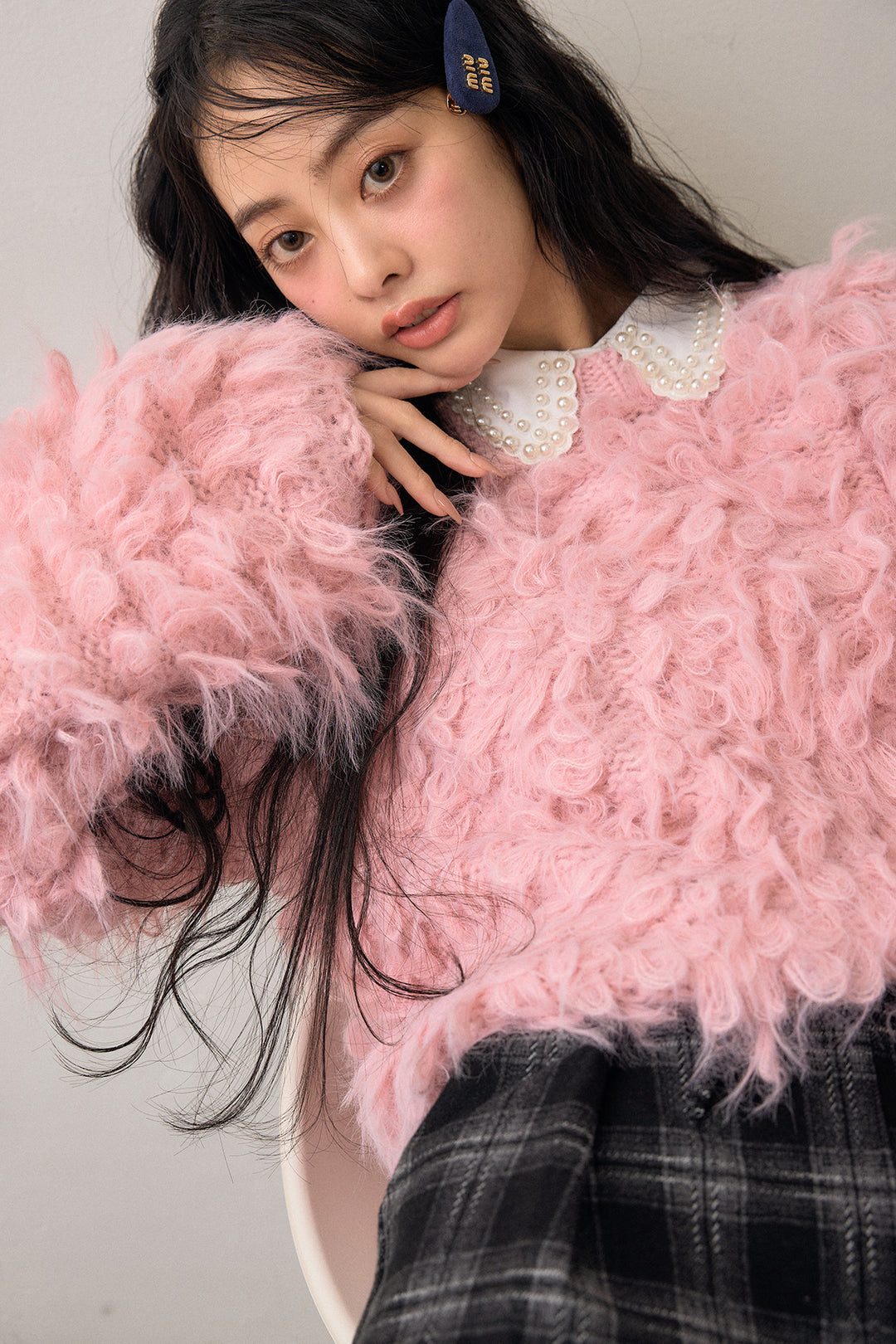 [予約/SET]2連パール付け襟+ループシャプルオーバーニット+クラシカルチェックフラワーモチーフ付きパンツ(3set)