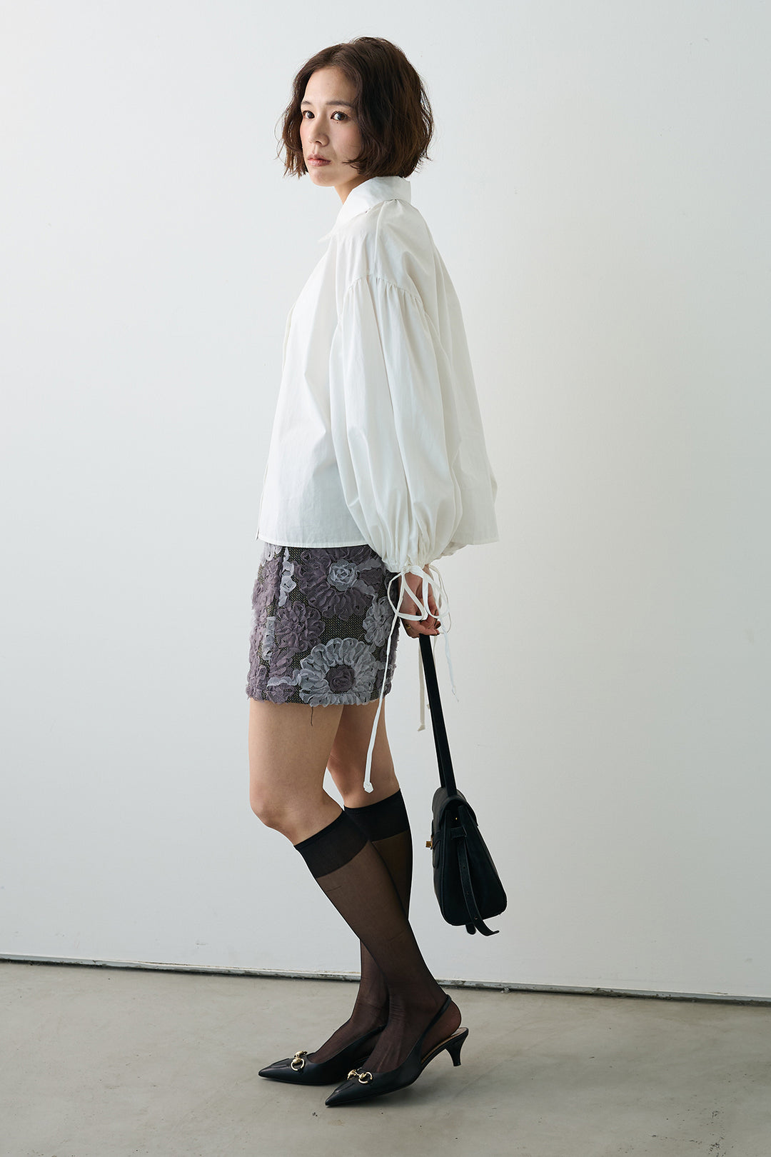 [予約/SET]ワイドスリーブドロストクロップドシャツ+ブルームフラワーミニスカート(2set)