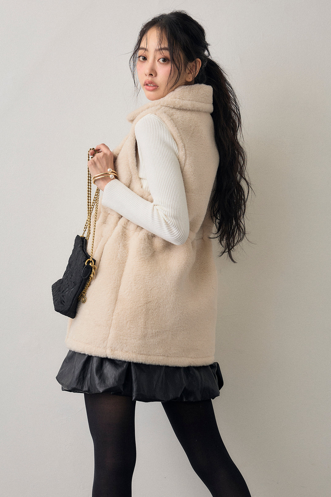 [予約/SET]ベーシックリブタートルニット+テディボアウエストドロストベスト+フェイクレザーティアードバルーンミニスカート(3set)