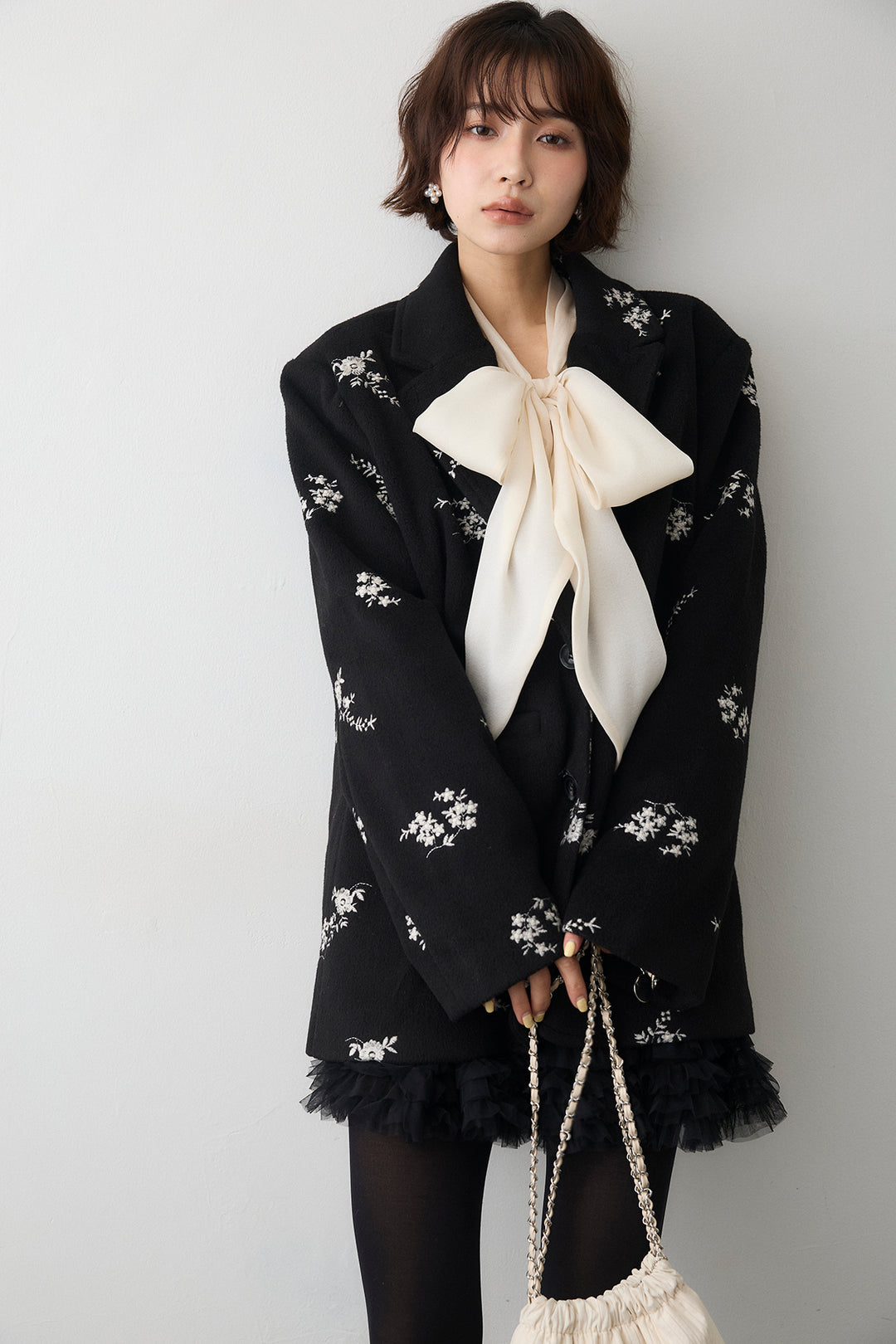 [予約/SET]前後2wayリボンシアーブラウス+フラワーエンブロイダリーモッサジャケット+ホイップチュールミニ丈スカート(3set)