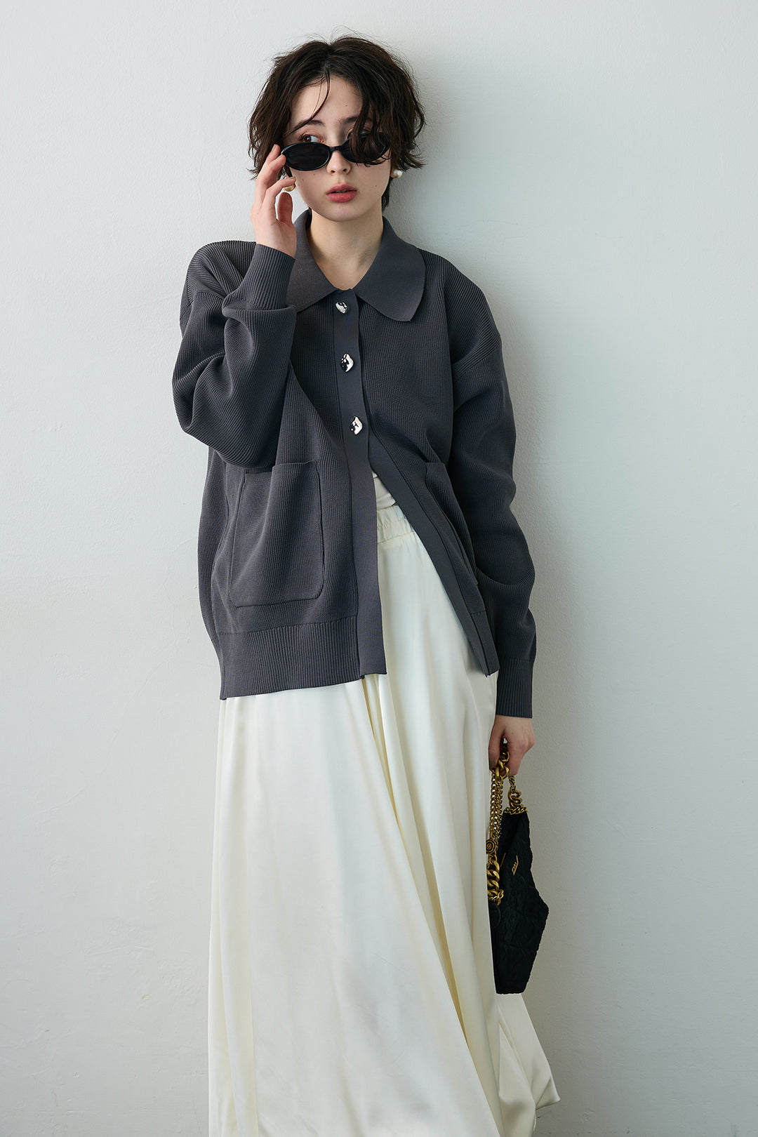 [予約/SET]メタルボタン襟付きニットカーディガン+サテンシャイニーバルーンスカート(2set)