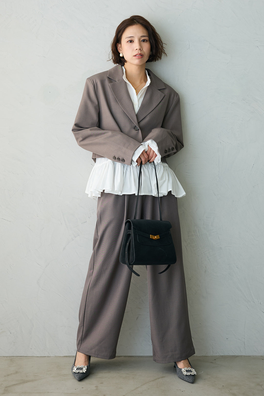 [予約/SET]フリルヘムスリーブブラウス+クロップドマニッシュシンプルジャケット+ツイルシンプルストレートパンツ(3set)