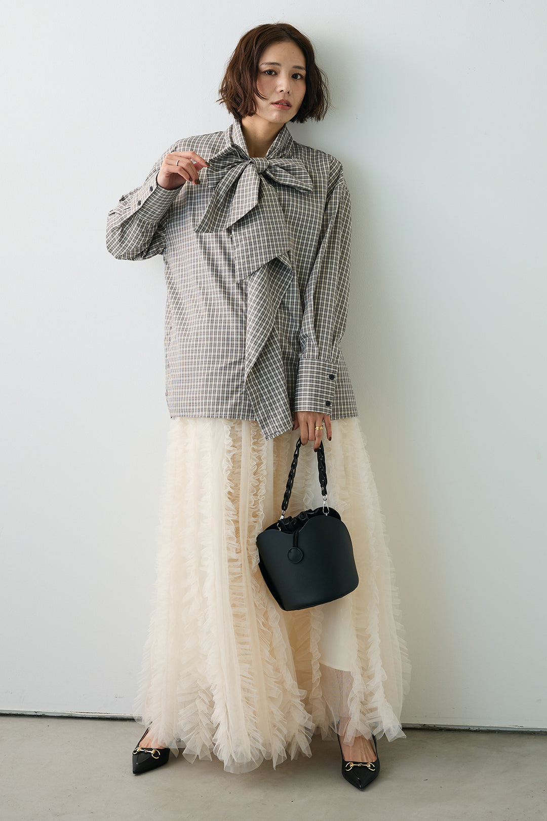 [予約/SET]マルチパターンボウタイアシメシャツ+Iラインホイップチュールスカート(2set)
