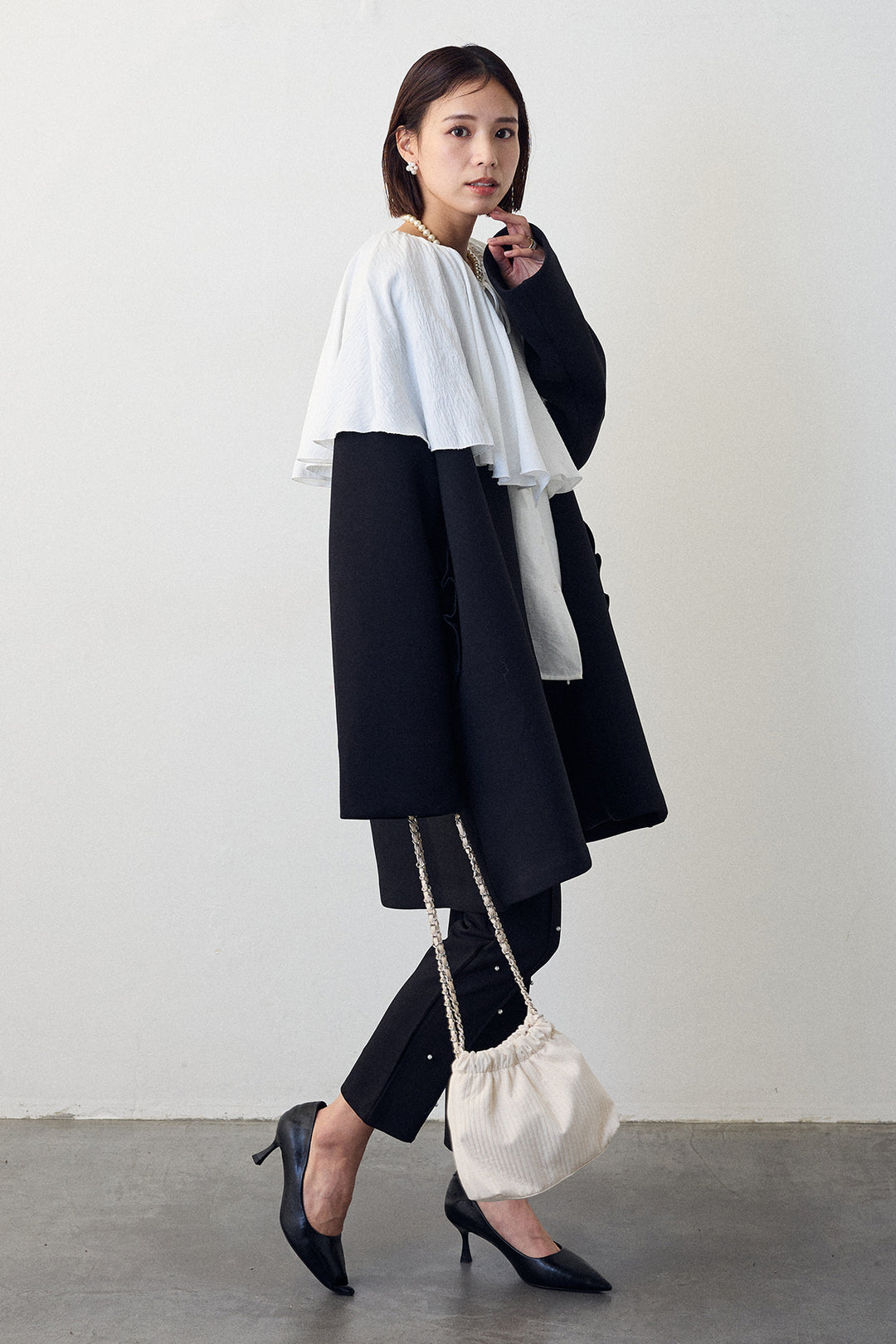 [予約/SET]BIGフリルカラーブラウス+フリルポケットボンディングノーカラーコート(2set)