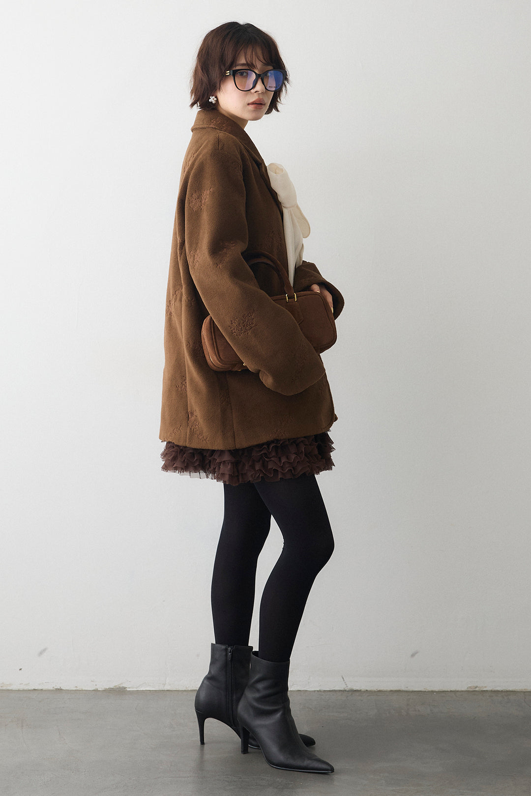 [予約/SET]前後2wayリボンシアーブラウス+フラワーエンブロイダリーモッサジャケット+ホイップチュールミニ丈スカート(3set)