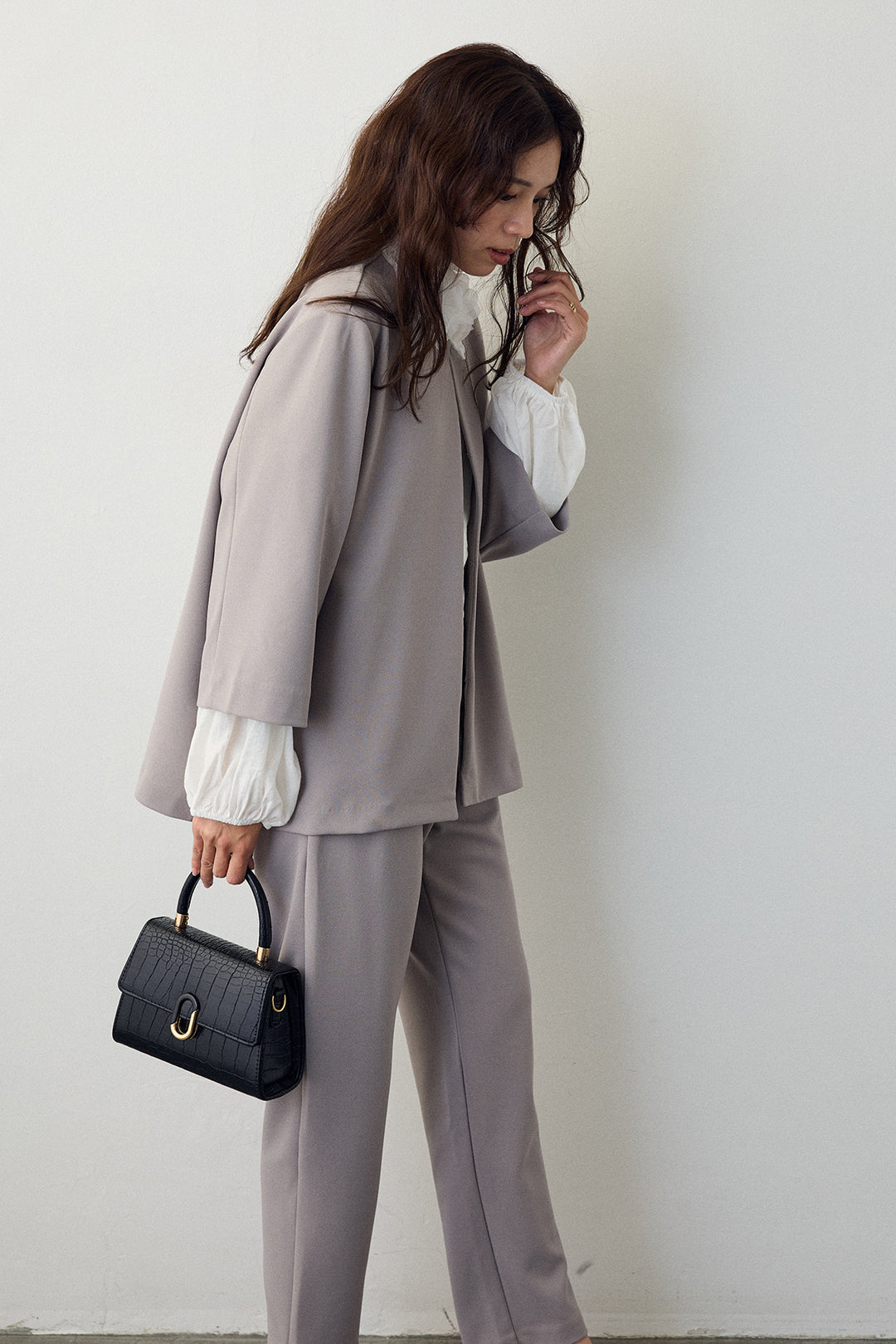 [予約/SET]フラワーフリルネックブラウス+ノーカラージョーゼットセットアップ(2set)