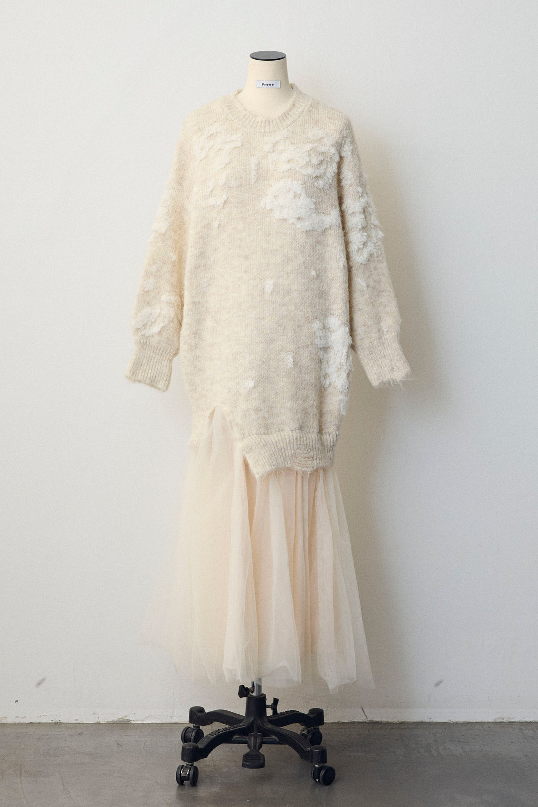 [予約]モチーフジャガードレイヤードニットワンピ