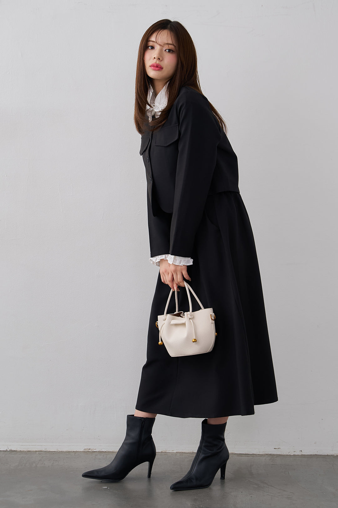 [予約/SET]ミニフリル襟ボリュームスリーブブラウス+ノーカラークロップドジャケットスカートセット(2set)