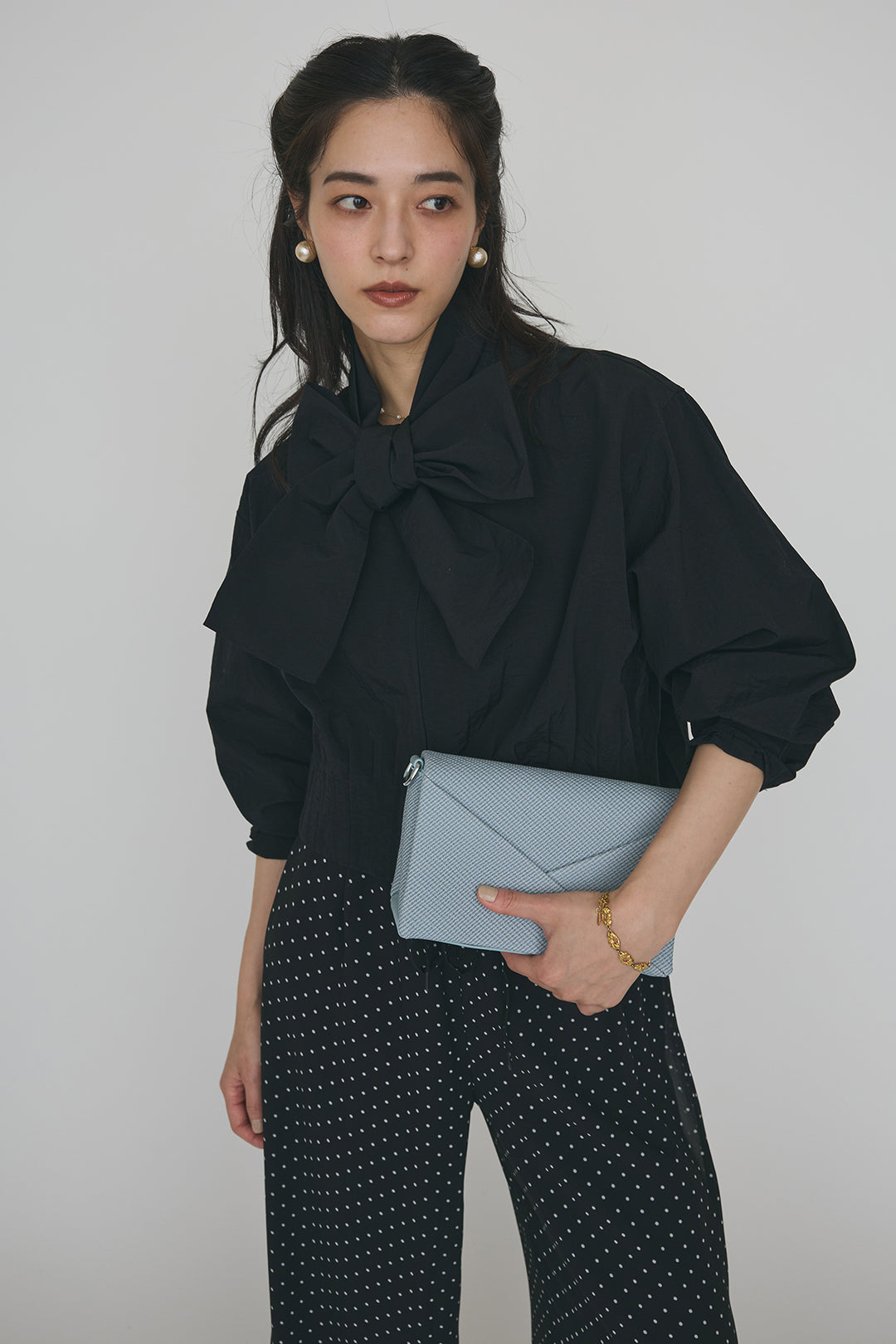 [予約/SET]フロントファスナーヘムタックボウタイブラウス+シアードットリラックスパンツ(2set)