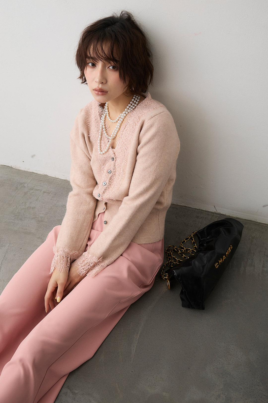 [予約/SET]レースVラインボタンニット+とろみドロストワイドパンツ(2set)